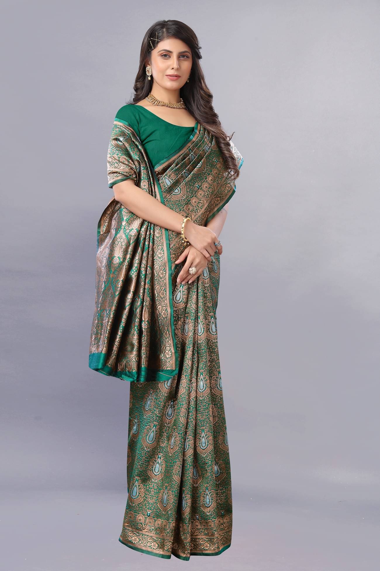 Gazal Fashions Banarasi Silk Embellished Saree With Unstitched Blouse Piece ( Green )     			Gazal Fashions Banarasi Silk Embellished Saree With Unstitched Blouse Piece ( Green )