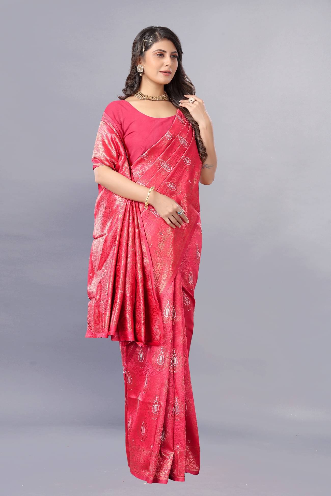 Gazal Fashions Banarasi Silk Embellished Saree With Unstitched Blouse Piece ( Pink ) Gazal Fashions Banarasi Silk Embellished Saree With Unstitched Blouse Piece ( Pink )
