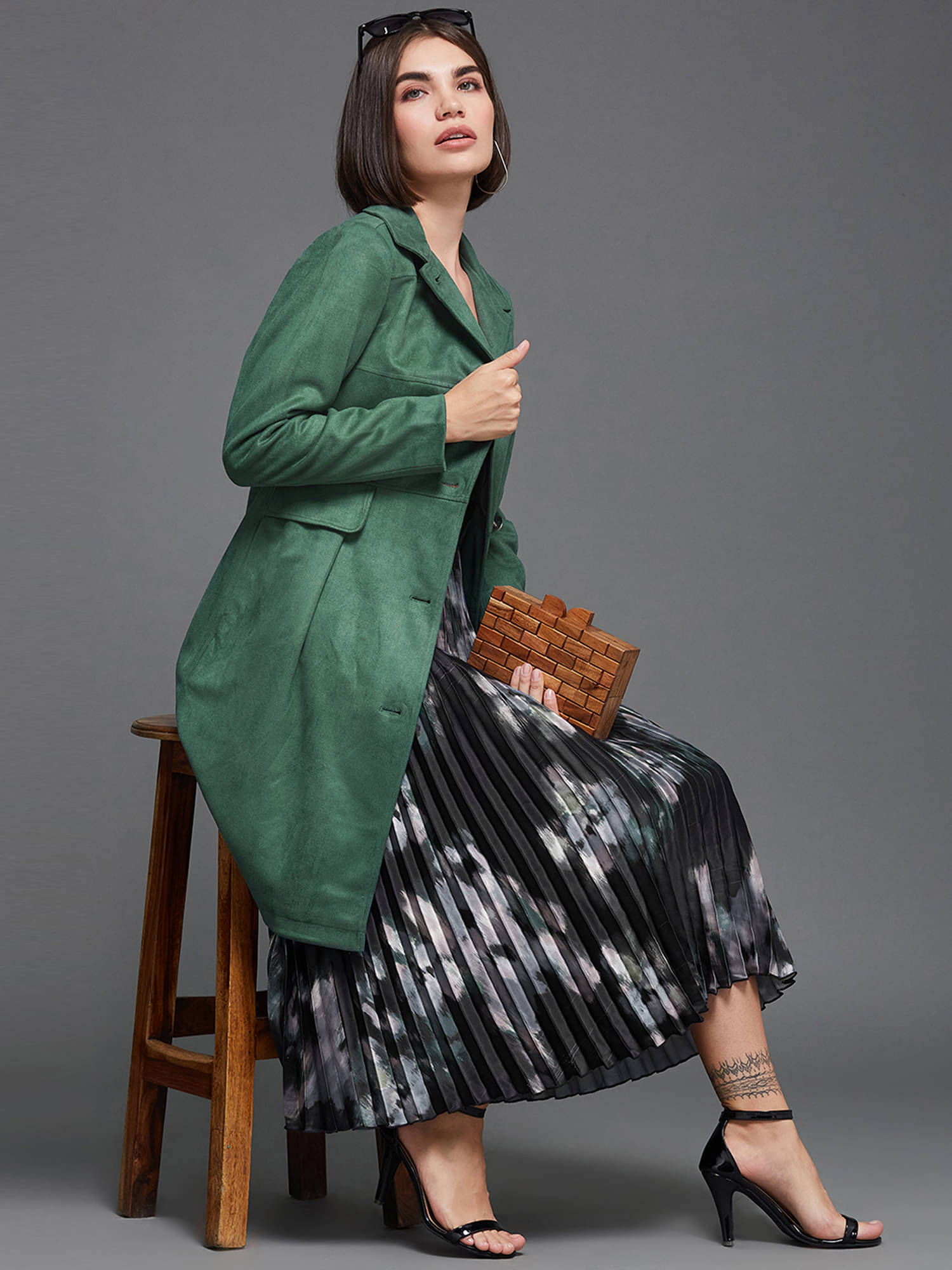 Miss Chase "-" Polyester Green Jackets Pack of 1 Miss Chase "-" Polyester Green Jackets Pack of 1