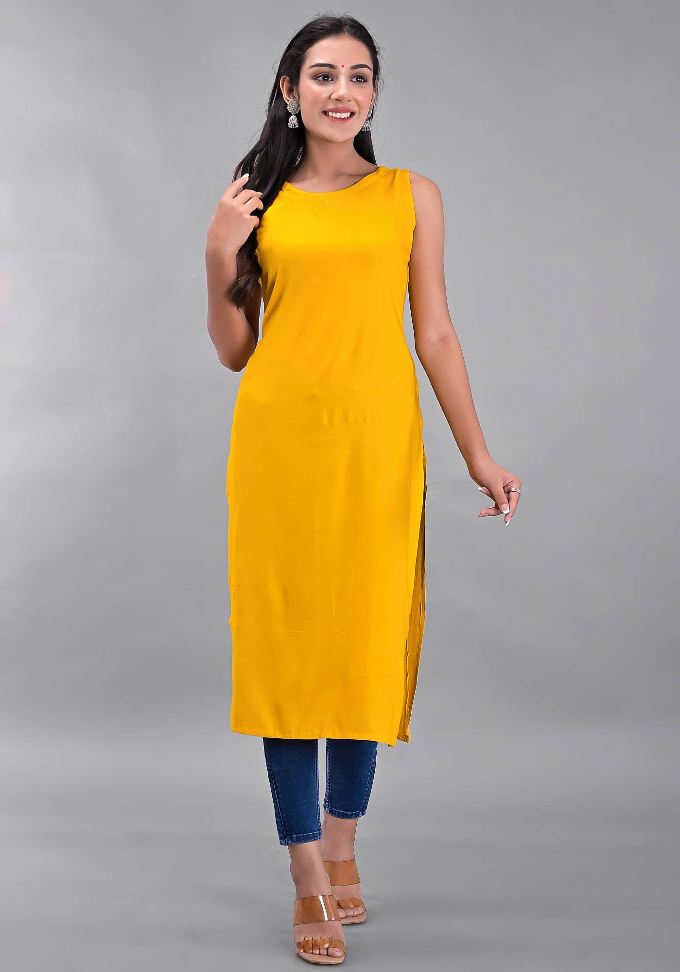     			Clothy N Wave - Yellow Rayon Women's Straight Kurti ( Pack of 1 )