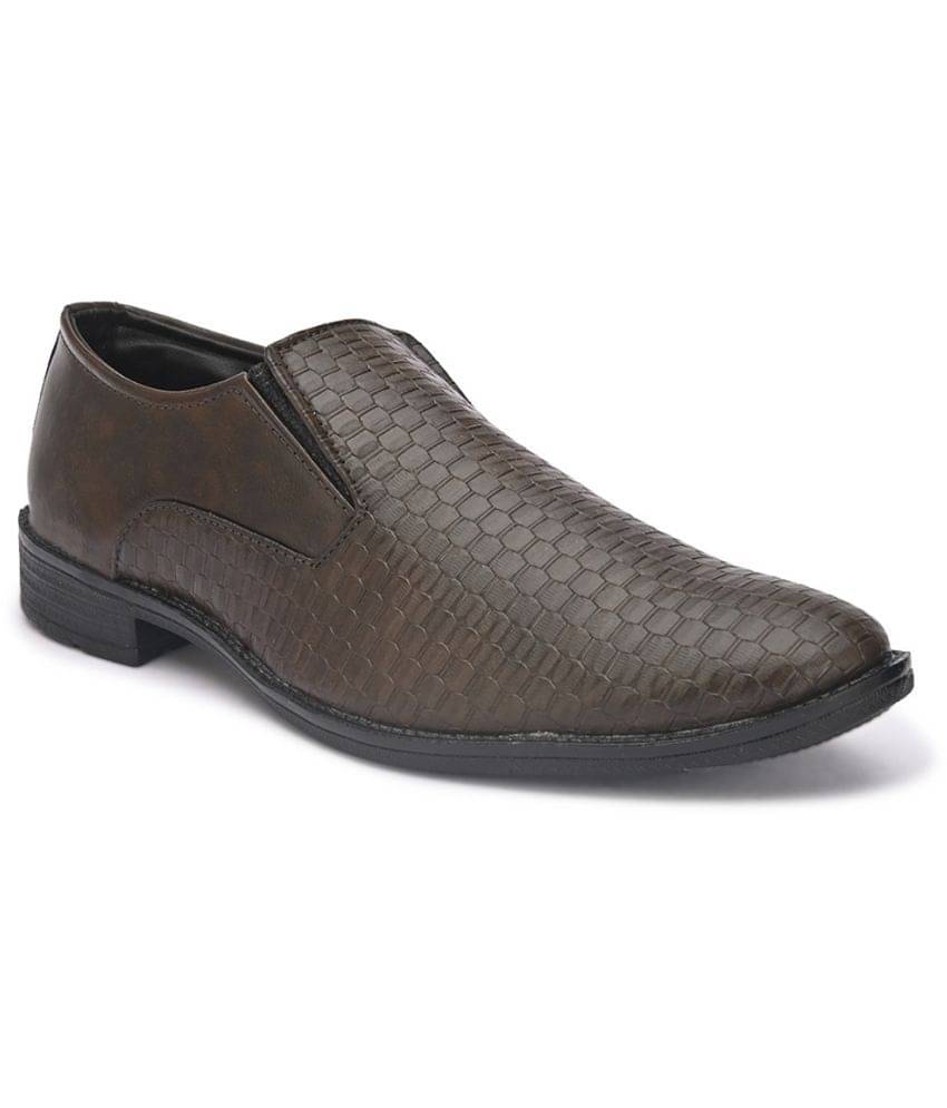     			Fashion Victim - Brown Men's Slip On Formal Shoes