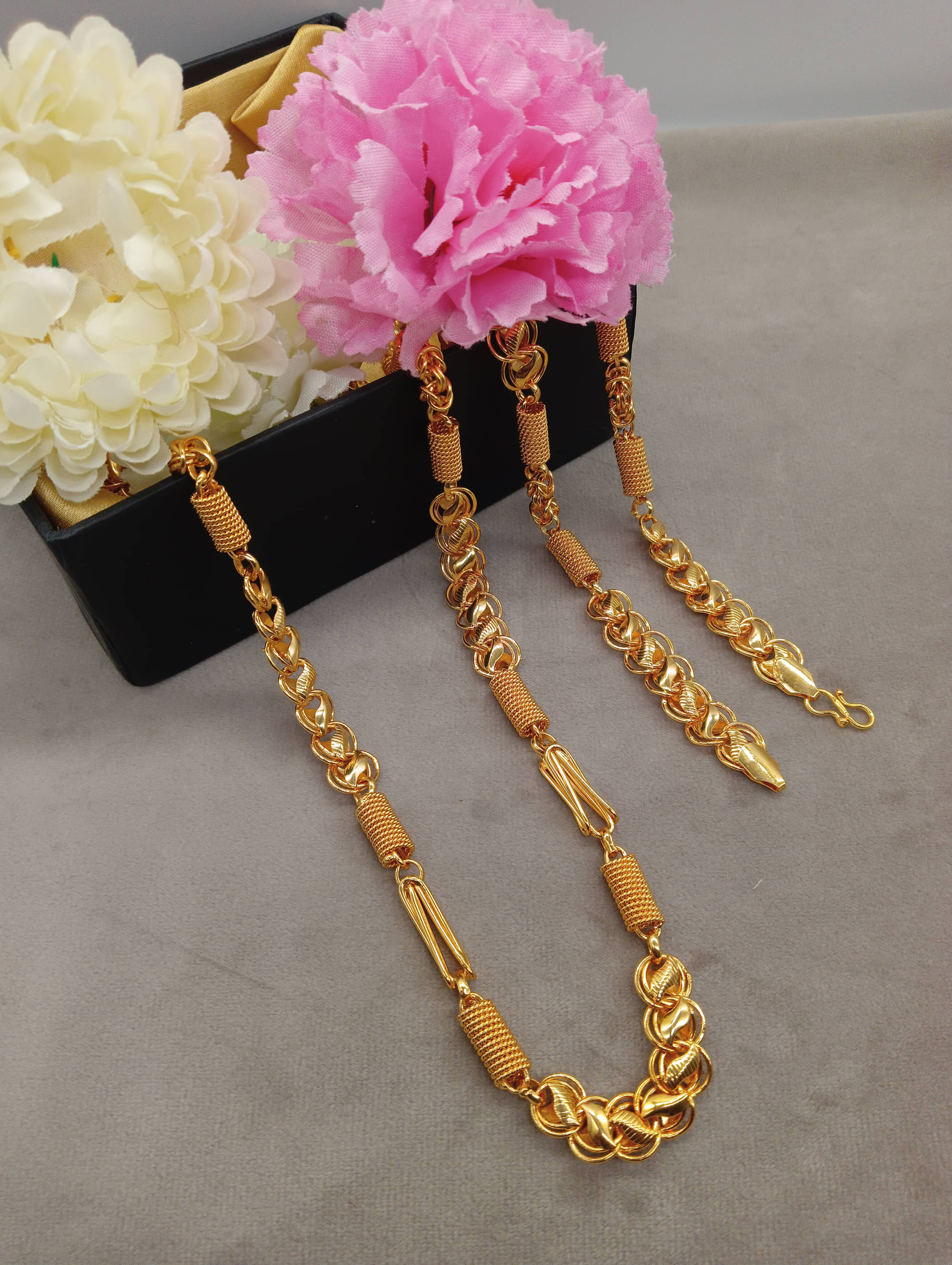     			KRIMO Gold Plated Brass Chain ( Pack of 1 )