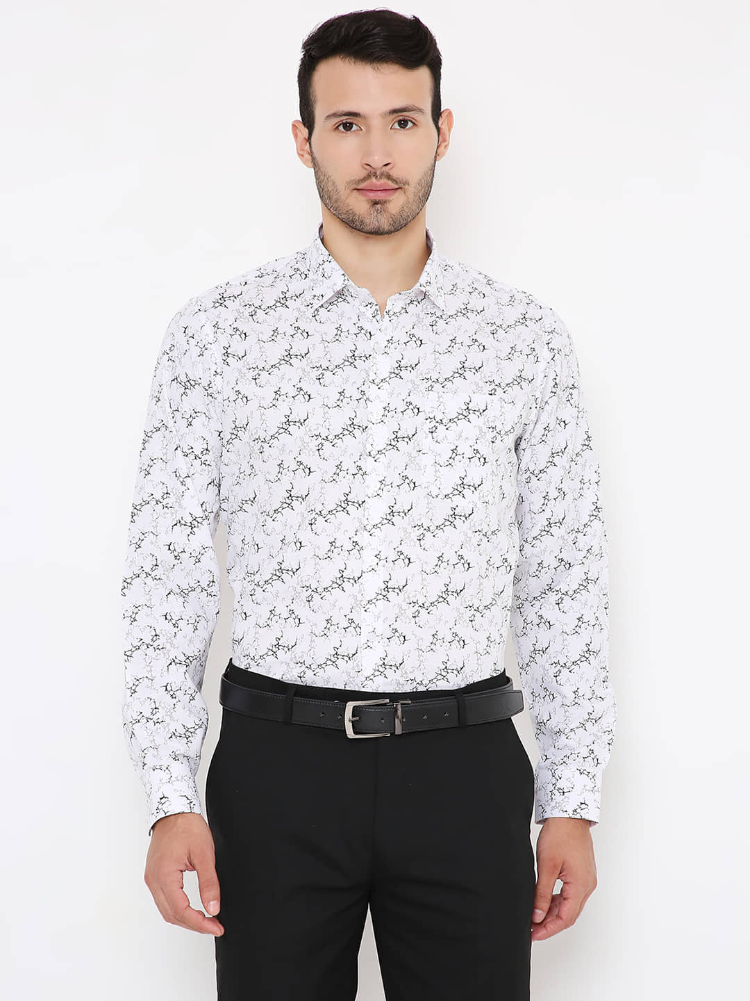 Maharaja - White Polyester Slim Fit Men's Casual Shirt ( Pack of 1 )