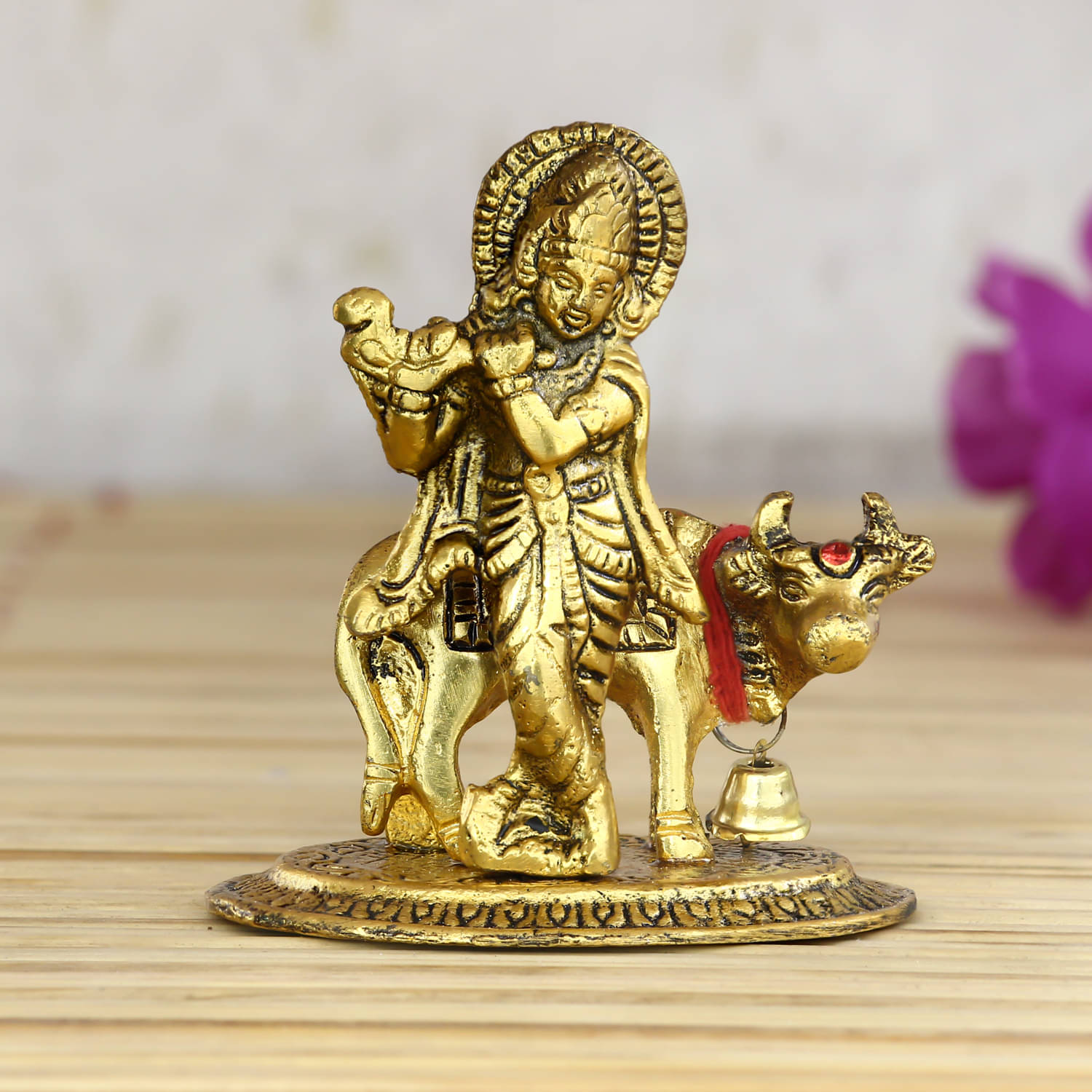 eCraftIndia Gold-Toned Lord Krishna Playing Flute With Golden Cow Showpiece eCraftIndia Gold-Toned Lord Krishna Playing Flute With Golden Cow Showpiece