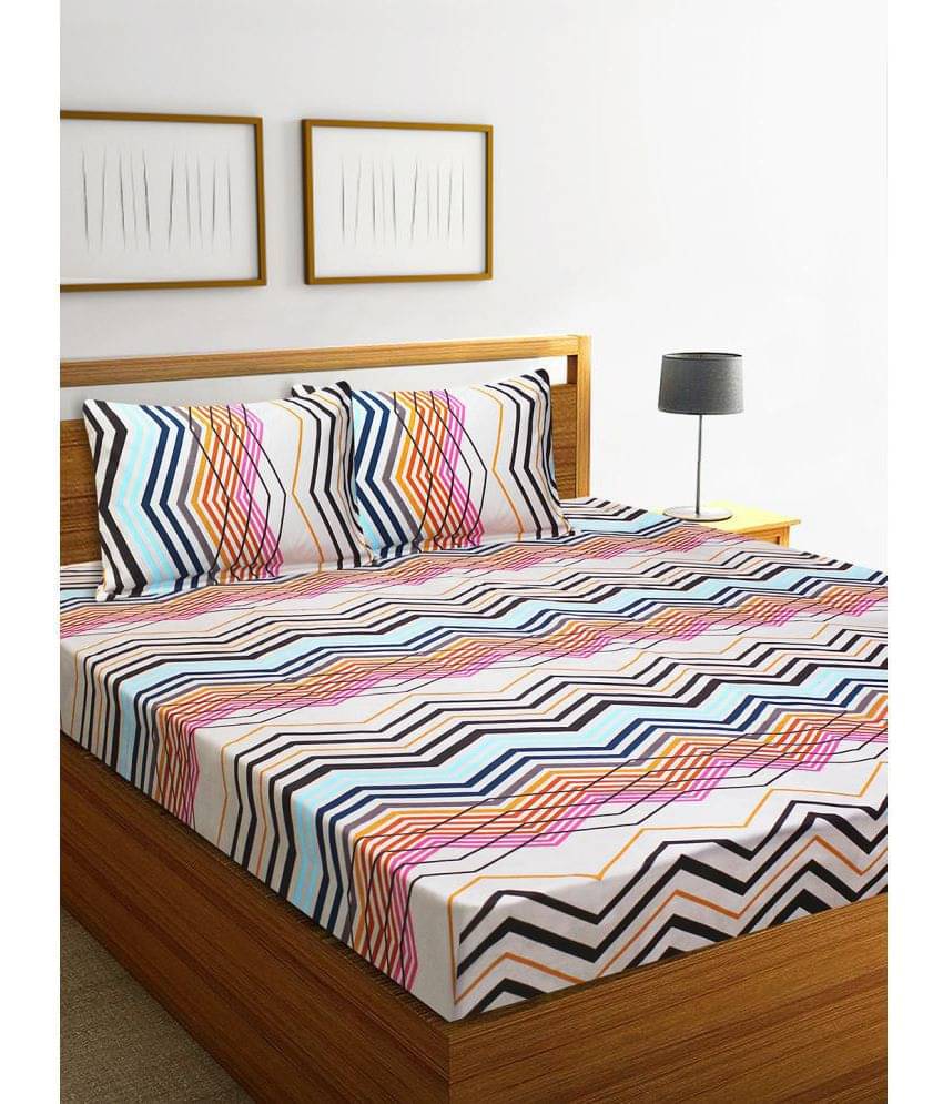     			Home Candy Microfiber Abstract Fitted Double Bedsheet with 2 Pillow Covers- Peach