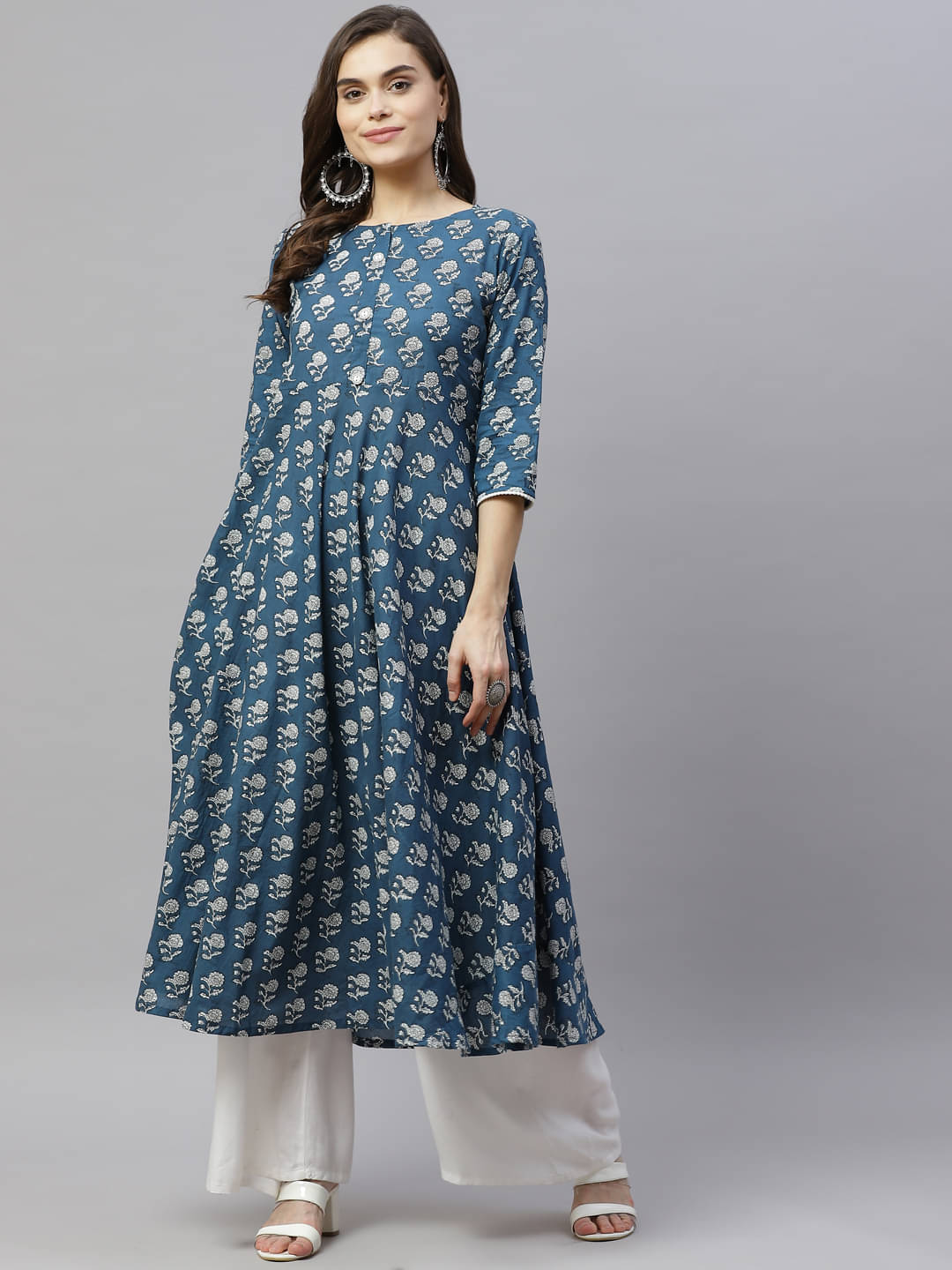 miravan - Blue Cotton Women's Flared Kurti ( Pack of 1 ) miravan - Blue Cotton Women's Flared Kurti ( Pack of 1 )