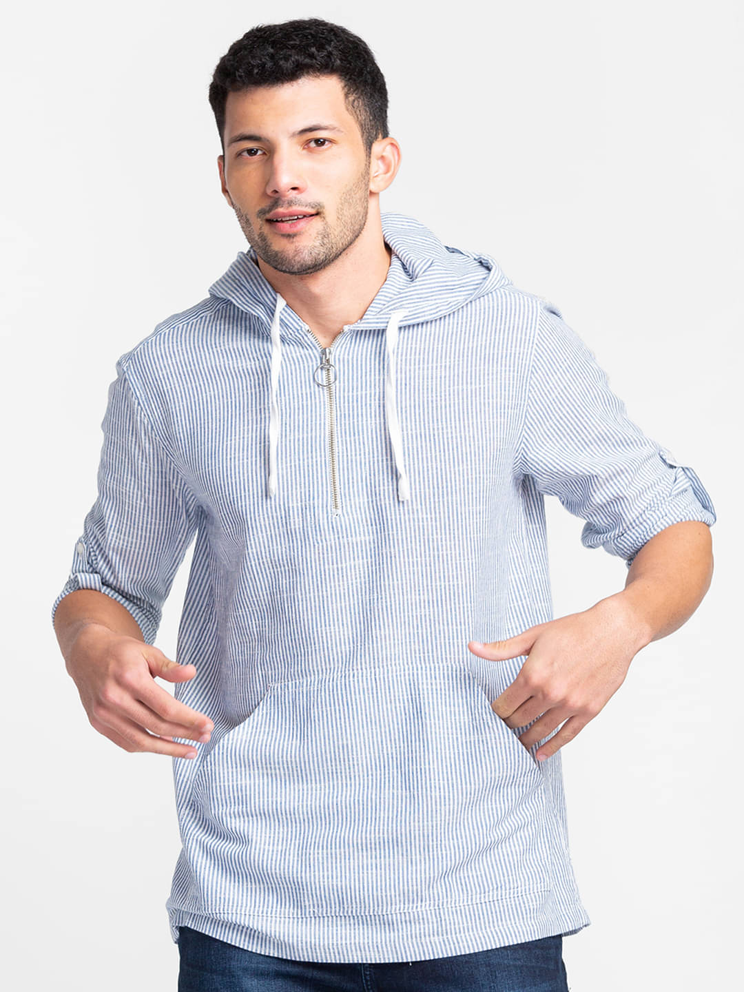 Globus - White 100% Cotton Regular Fit Men's Casual Shirt ( Pack of 1 ) Globus - White 100% Cotton Regular Fit Men's Casual Shirt ( Pack of 1 )