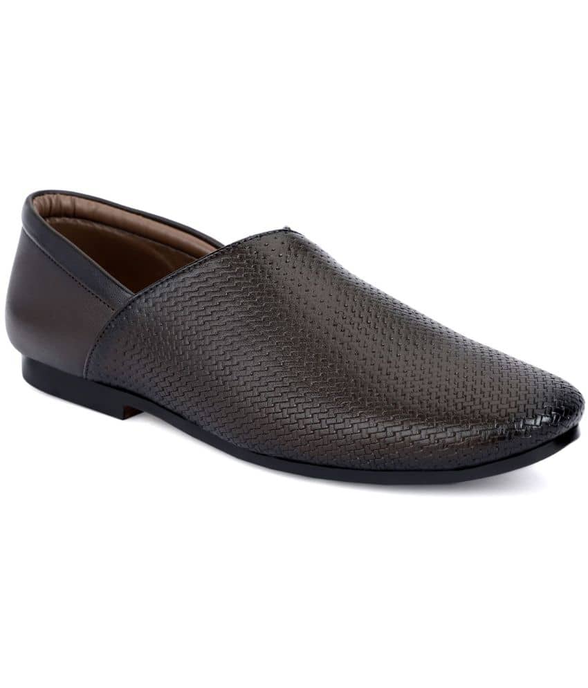MARKRANGE - Brown Men's Slip-on Shoes - Ethnic Shoes | Buy online on ZillyBuy