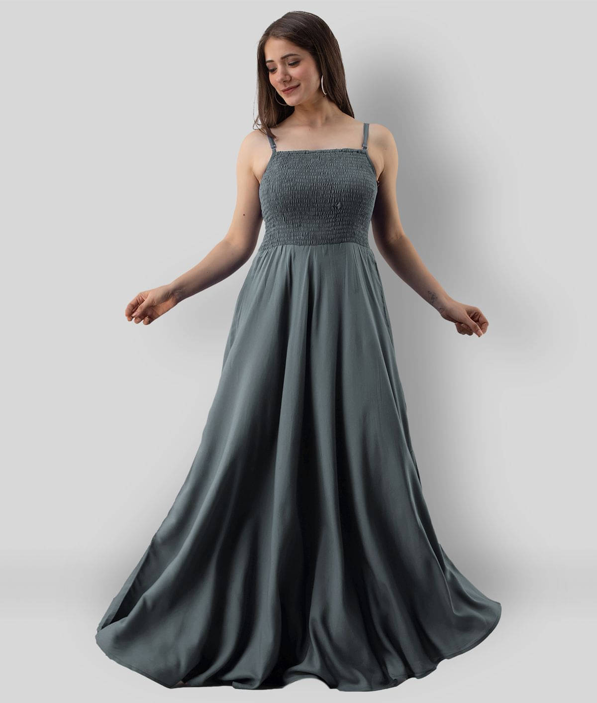 Frionkandy - Grey Rayon Women's Gown ( Pack of 1 ) Frionkandy - Grey Rayon Women's Gown ( Pack of 1 )
