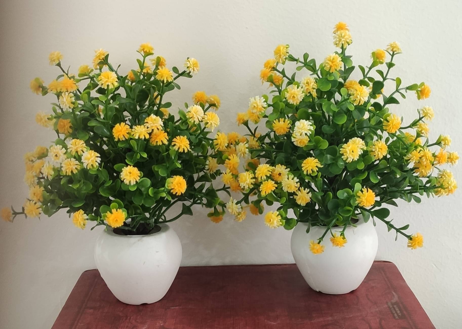     			BAARIG - Yellow Daisy Artificial Flower ( Pack of 2 )