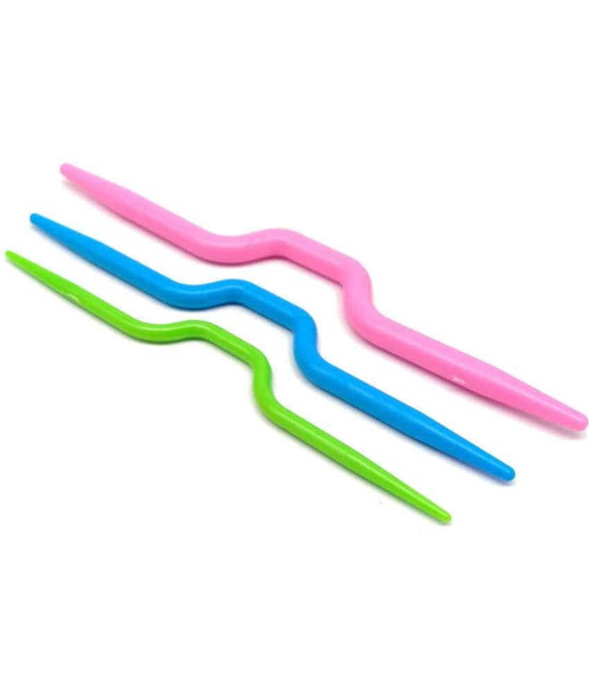 PRANSUNITA Bent Cable Stitch Knitting Crochet Hook Crooked Needle Twist Hand Knit Knitting ABS Plastic Needles- Mixed Color- Length 90-108mm - Pack of 3 pcs - Stationery | Buy online on ZillyBuy