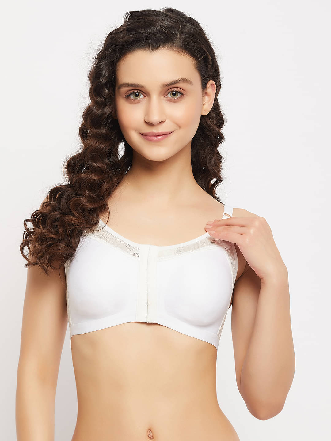 Clovia - White Cotton Lightly Padded Women's Everyday Bra ( Pack of 1 )     			Clovia - White Cotton Lightly Padded Women's Everyday Bra ( Pack of 1 )