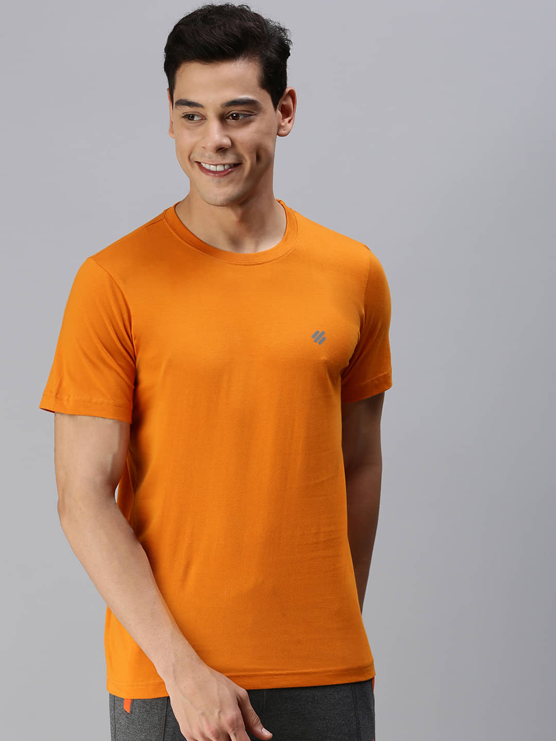ONN Pack of 1 Cotton Blend Regular Fit Men's T-Shirt ( Burgundy )
