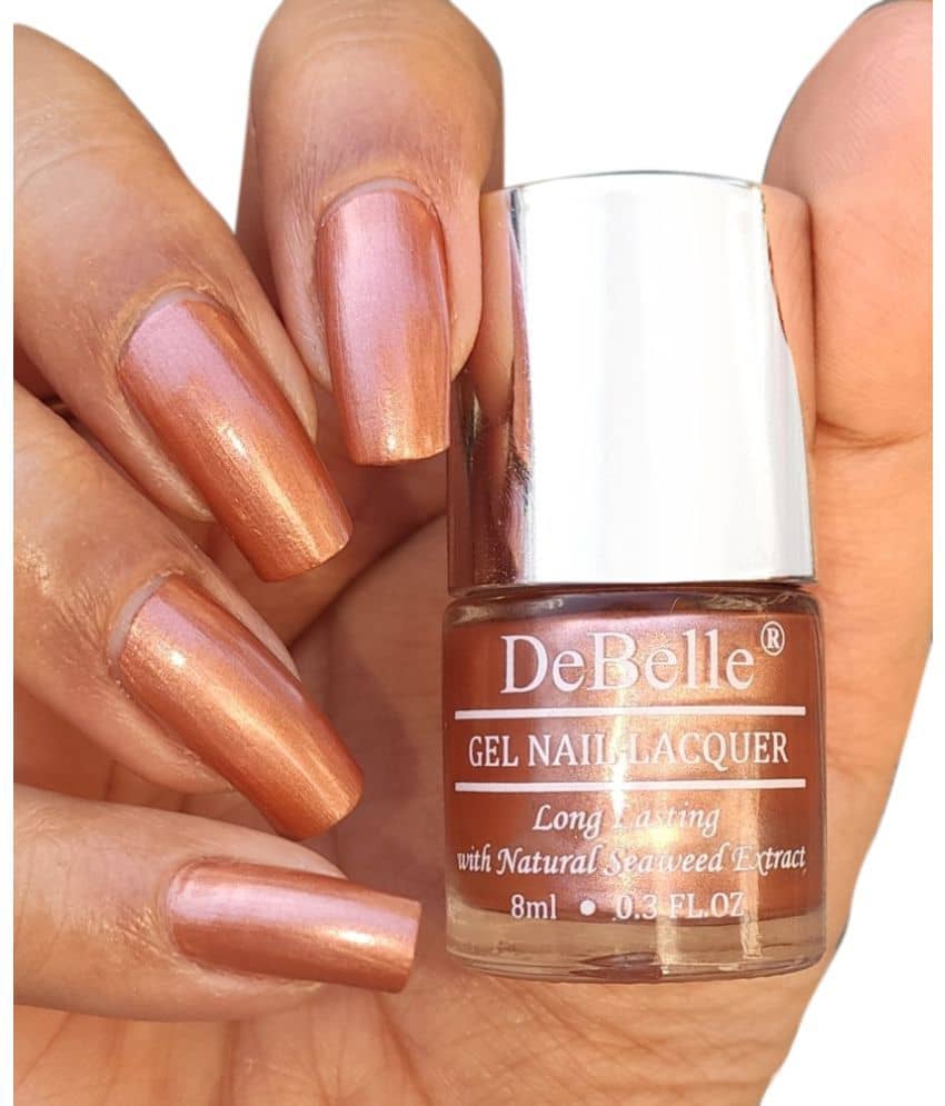 DeBelle Gold Glossy Nail Polish 8 ( Pack of 1 )