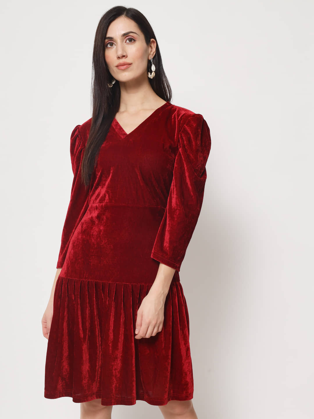 Rudrakriti Women Velvet Solid A-line Dress ( Red )