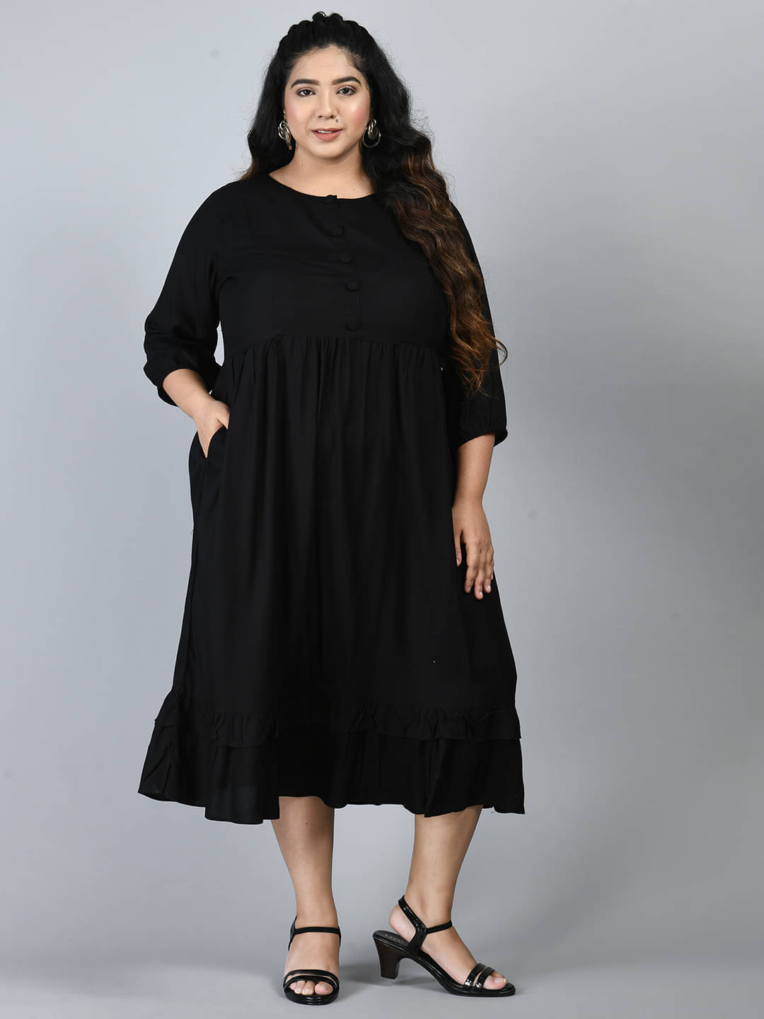    			PrettyPlus by Desinoor Women Rayon Solid A-line Dress ( Black )