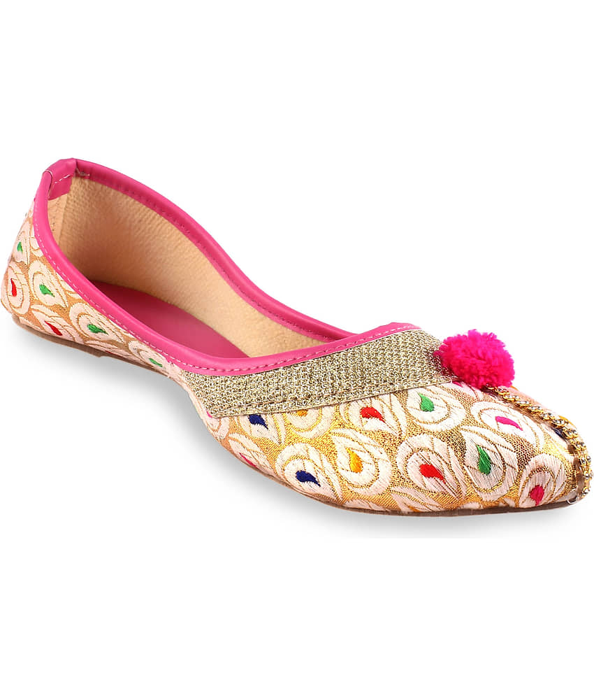 Apratim - Beige Women's Juttis - Ethnic Shoes | Buy online on ZillyBuy