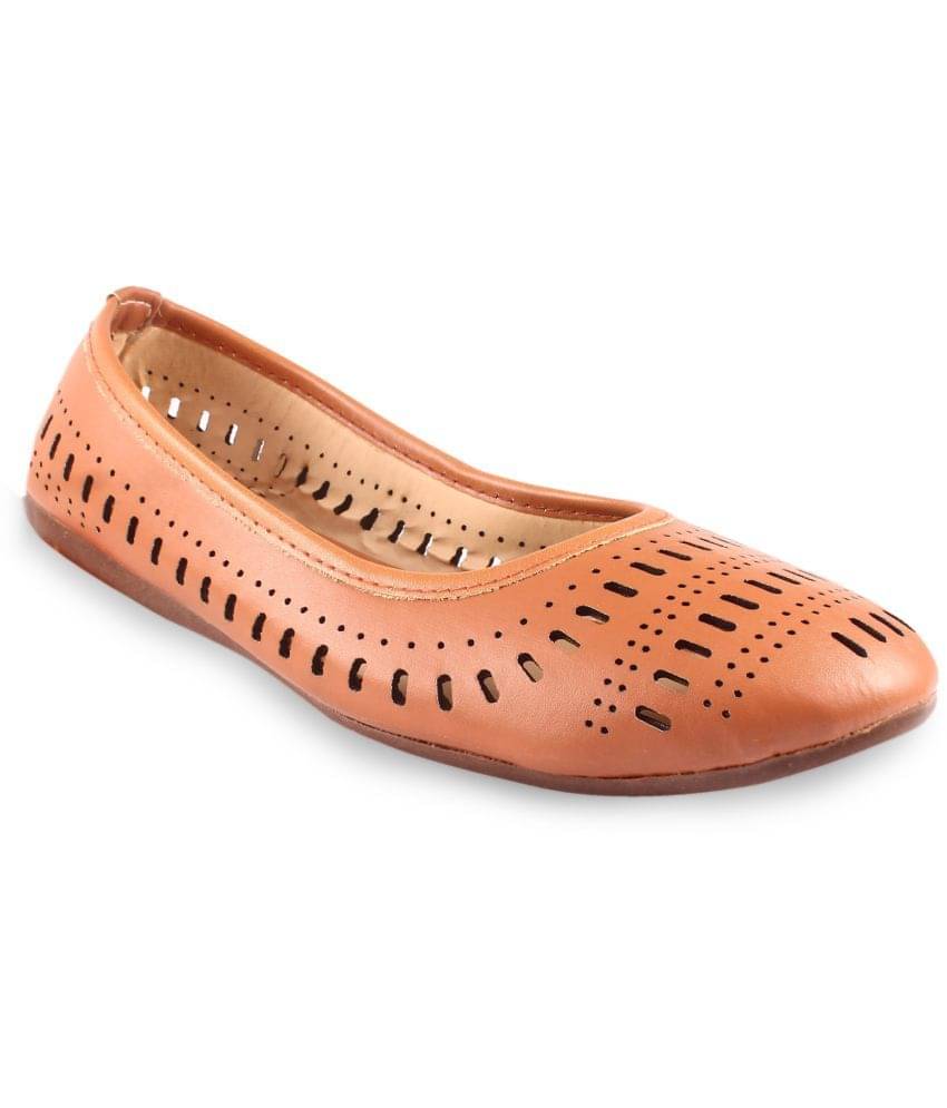     			Apratim - Tan Women's Casual Ballerinas