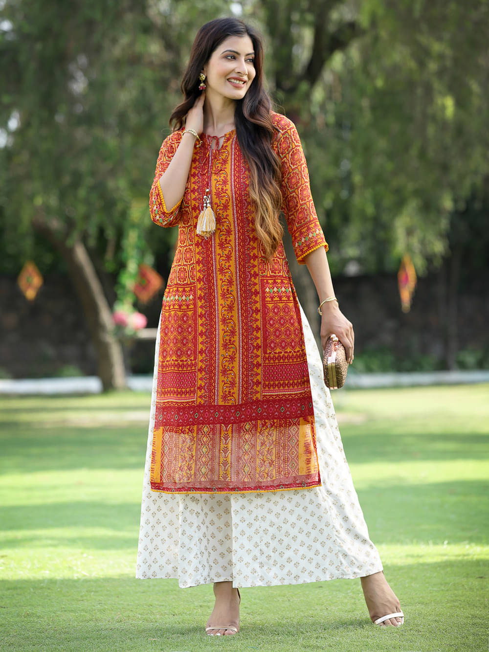     			Juniper - Mustard Chiffon Women's Straight Kurti ( Pack of 1 )