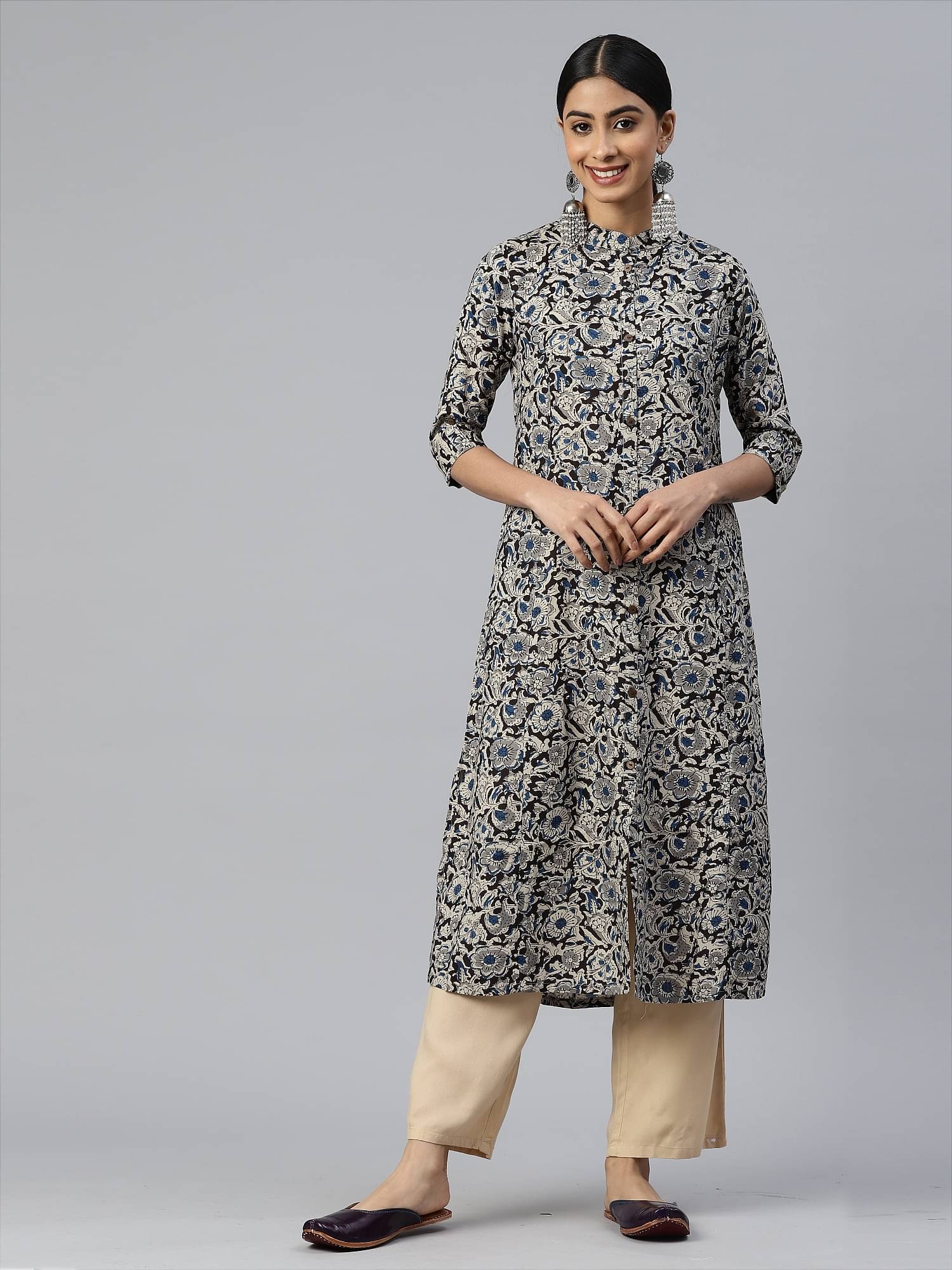 Vbuyz Pack of 1 Rayon Printed Front Slit Women's Kurti - ( Blue )     			Vbuyz Pack of 1 Rayon Printed Front Slit Women's Kurti - ( Blue )