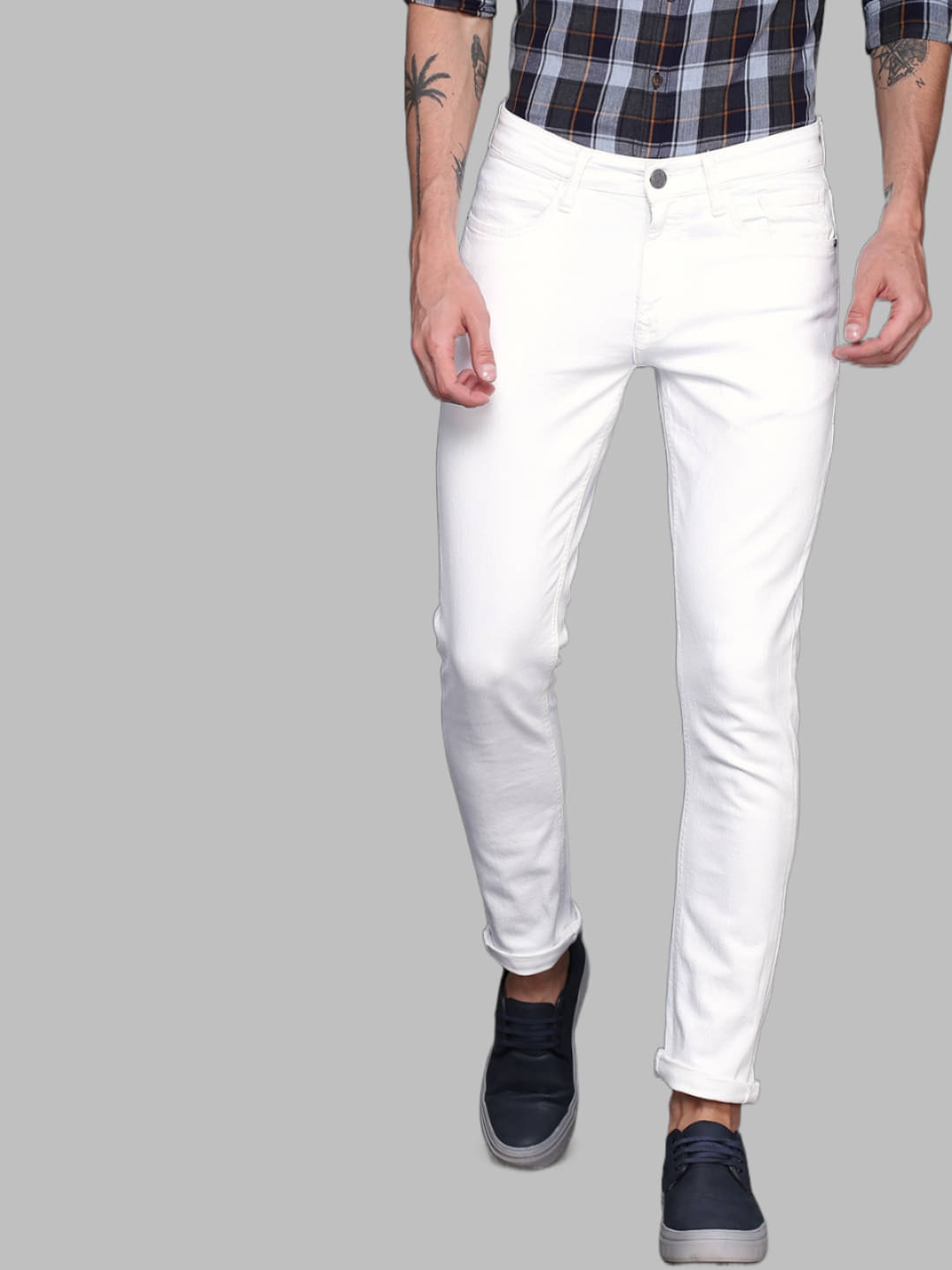 HALOGEN - White Denim Skinny Fit Men's Jeans ( Pack of 1 )     			HALOGEN - White Denim Skinny Fit Men's Jeans ( Pack of 1 )