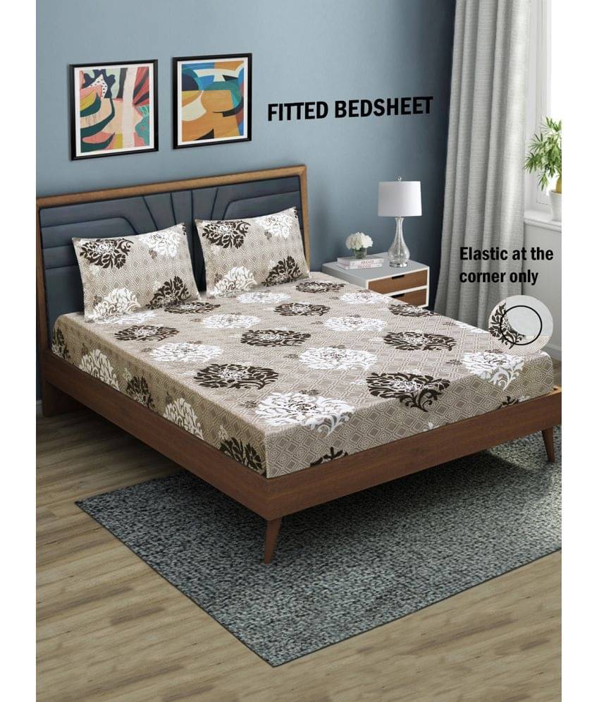     			Home Candy Microfibre Abstract 1 Bedsheet with 2 Pillow Covers - Multi