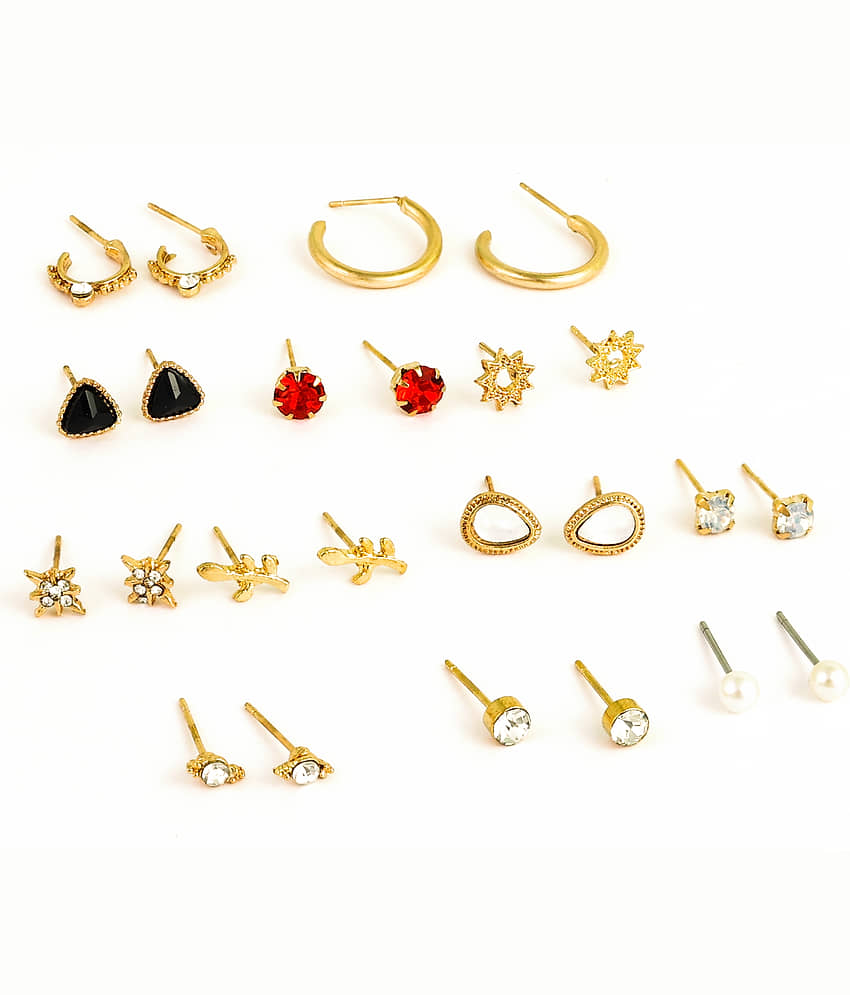 FASHION FRILL - Golden Stud Earrings ( Pack of 1 ) - Earrings | Buy online on ZillyBuy