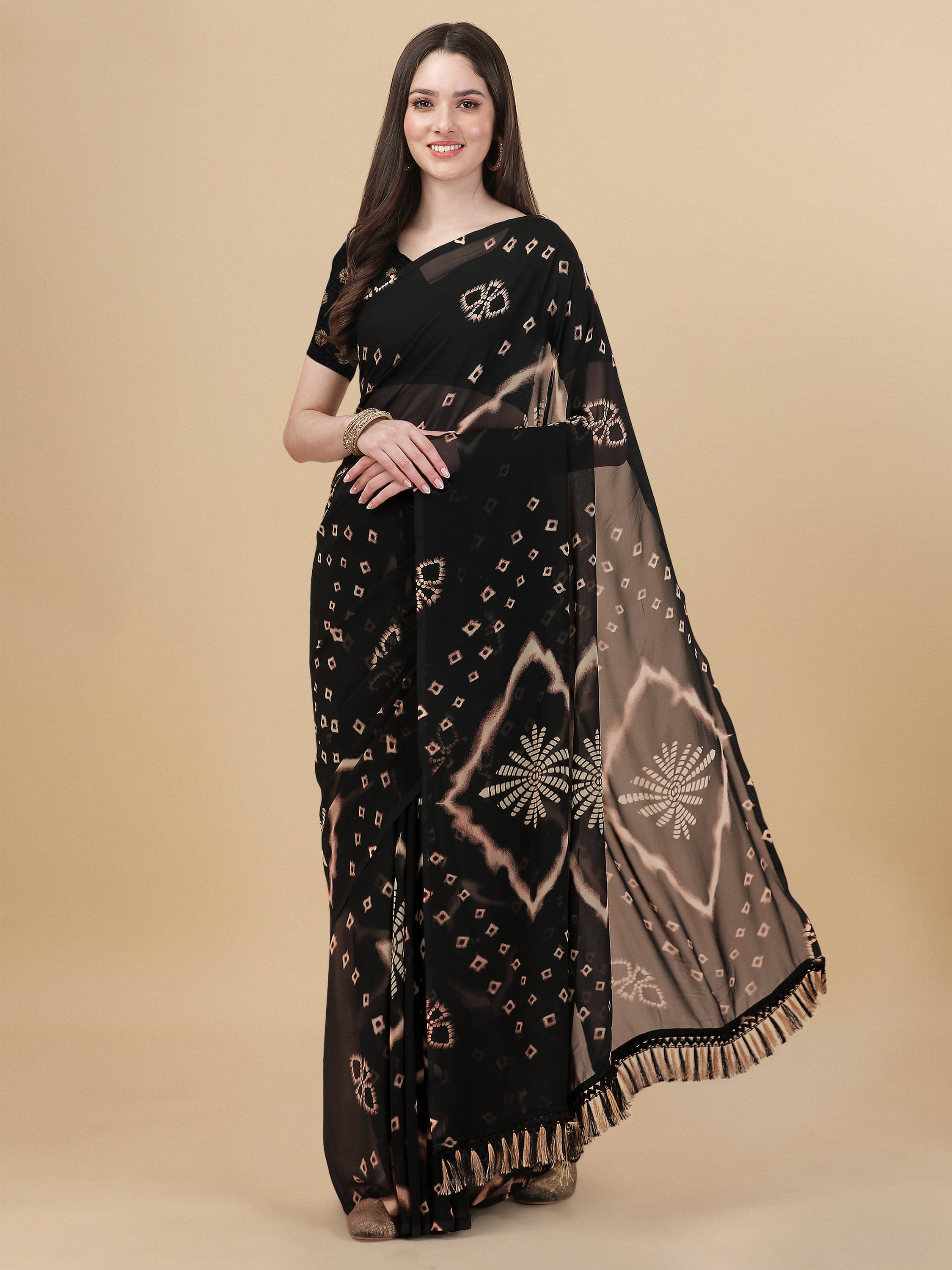     			Rekha Maniyar Georgette Printed Saree With Unstitched Blouse Piece ( Black )