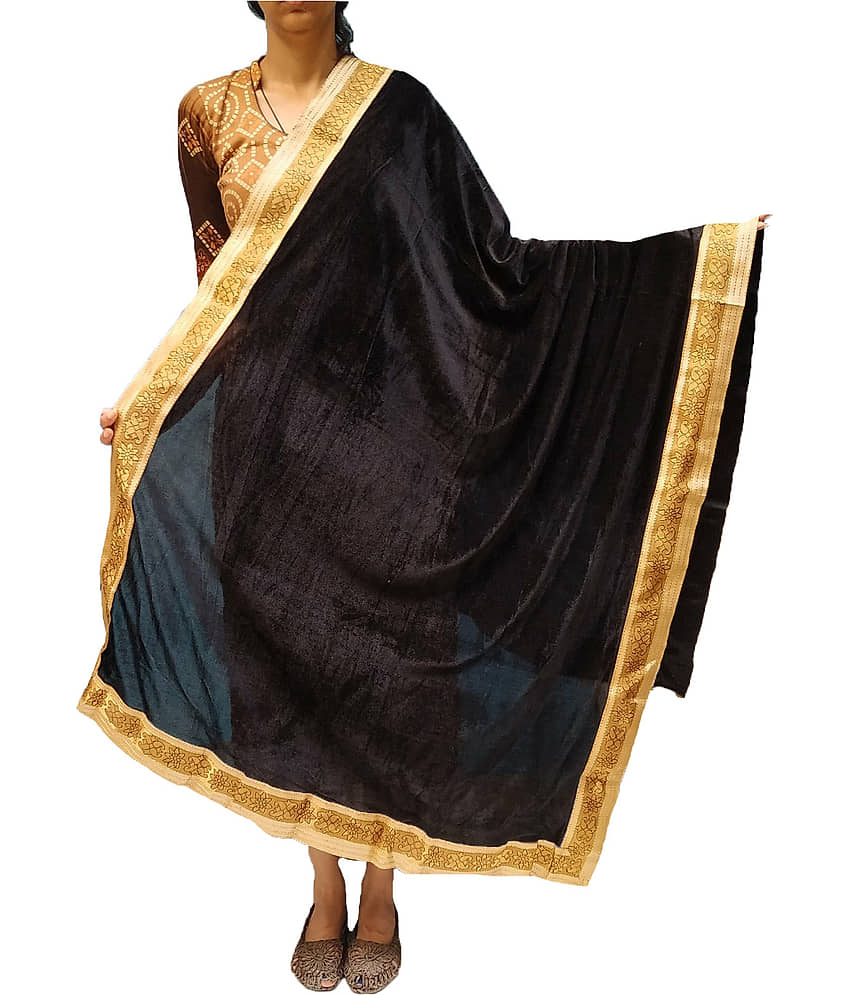 Soul Essence Black Shawl - Single - Dupattas & Shawls | Buy online on ZillyBuy
