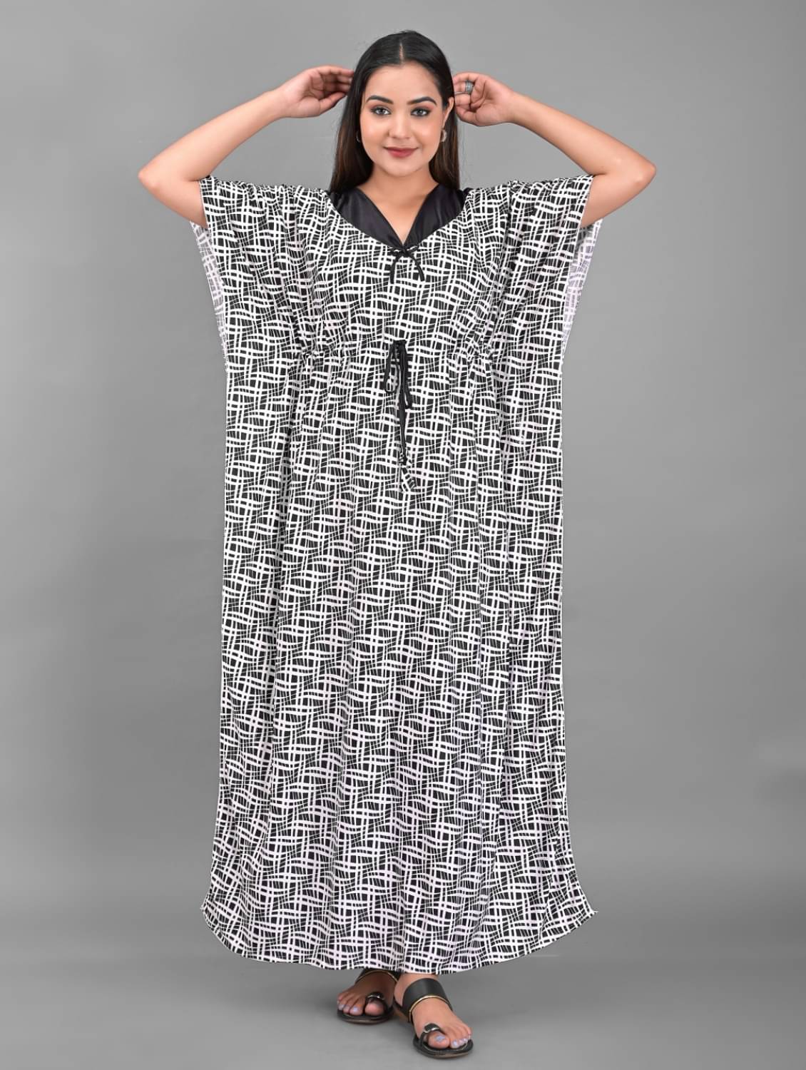     			Apratim - Black Satin Women's Nightwear Kaftan Night Dress ( Pack of 1 )