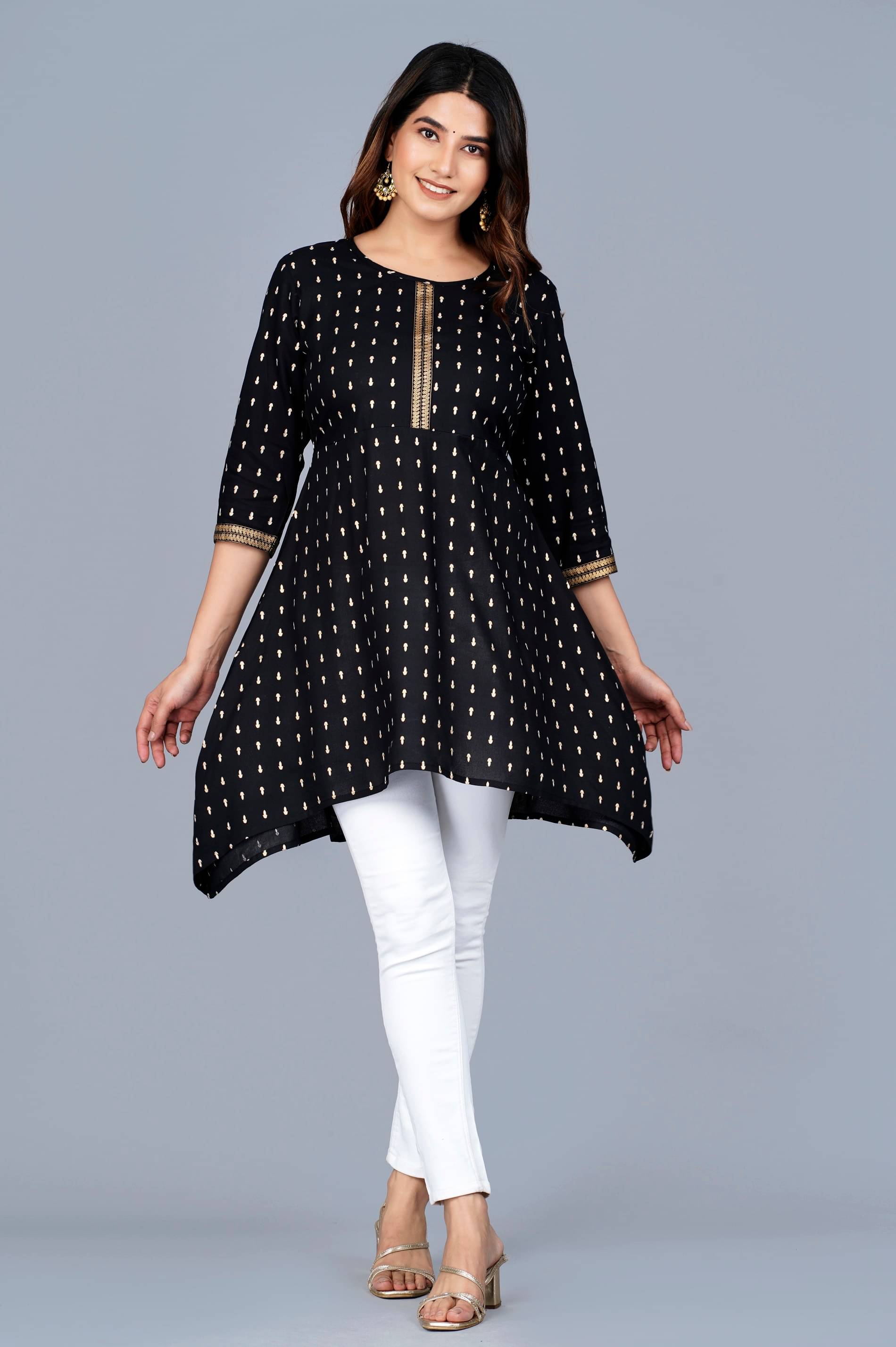 Aurelisa - Black Rayon Women's Tunic ( Pack of 1 ) Aurelisa - Black Rayon Women's Tunic ( Pack of 1 )