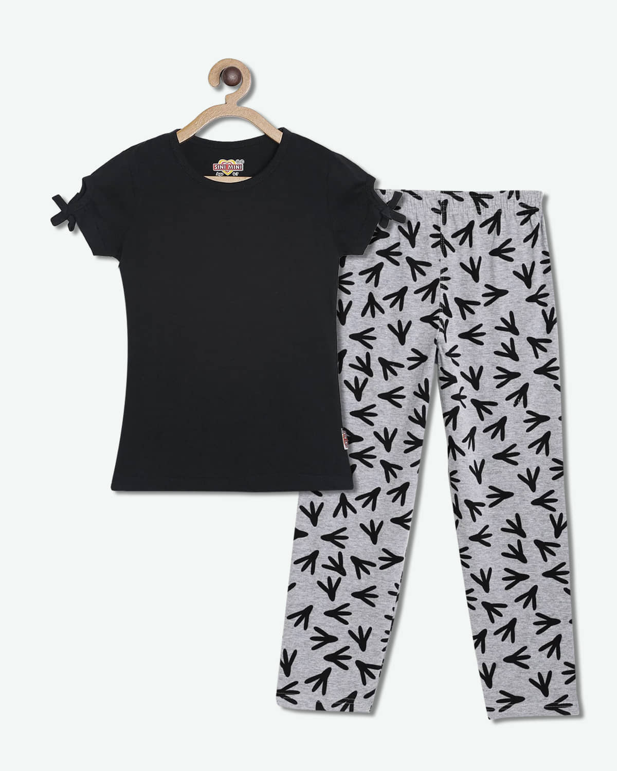 Sini Mini Pack of 1 Girls Cotton Top With Pants ( Black )