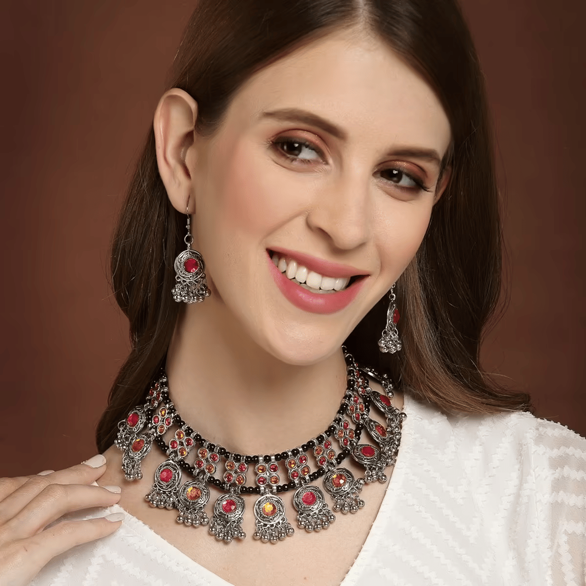     			Sunhari Jewels Multi Color Alloy Necklace Set ( Pack of 1 )