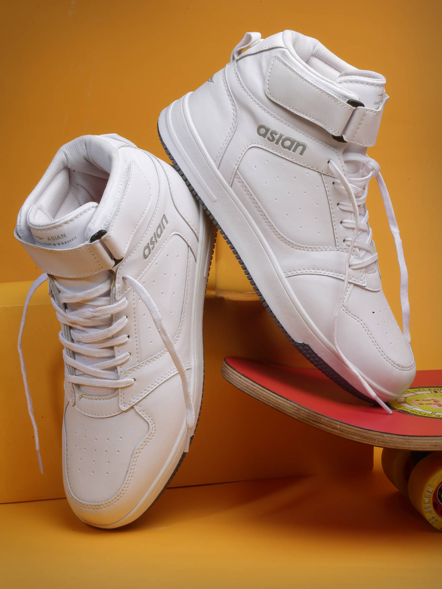     			ASIAN CARNIVAL-02 White Men's Sneakers