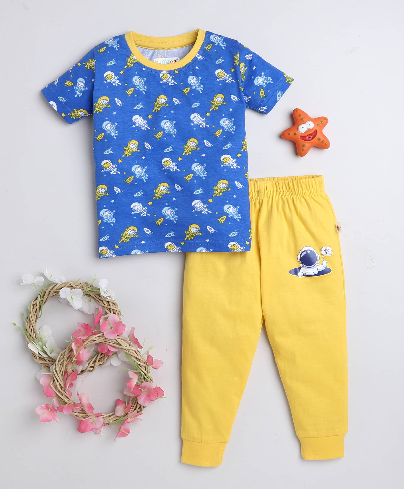     			BUMZEE Pack of 1 Baby Boys Cotton T-Shirt & Pyjama Set ( Blue & Yellow )