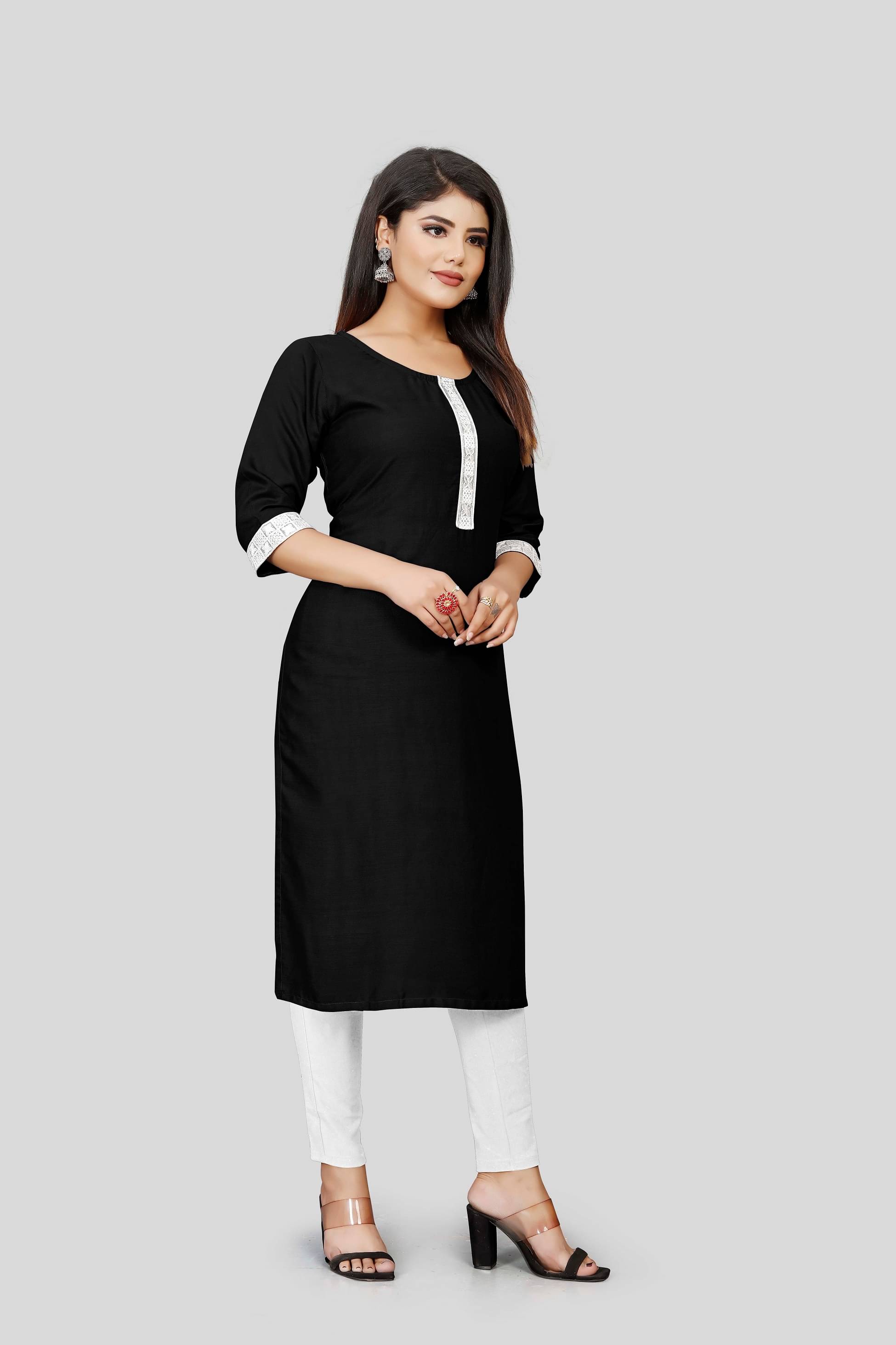     			HELWIN DESIGNER - Black Rayon Women's Straight Kurti ( Pack of 1 )