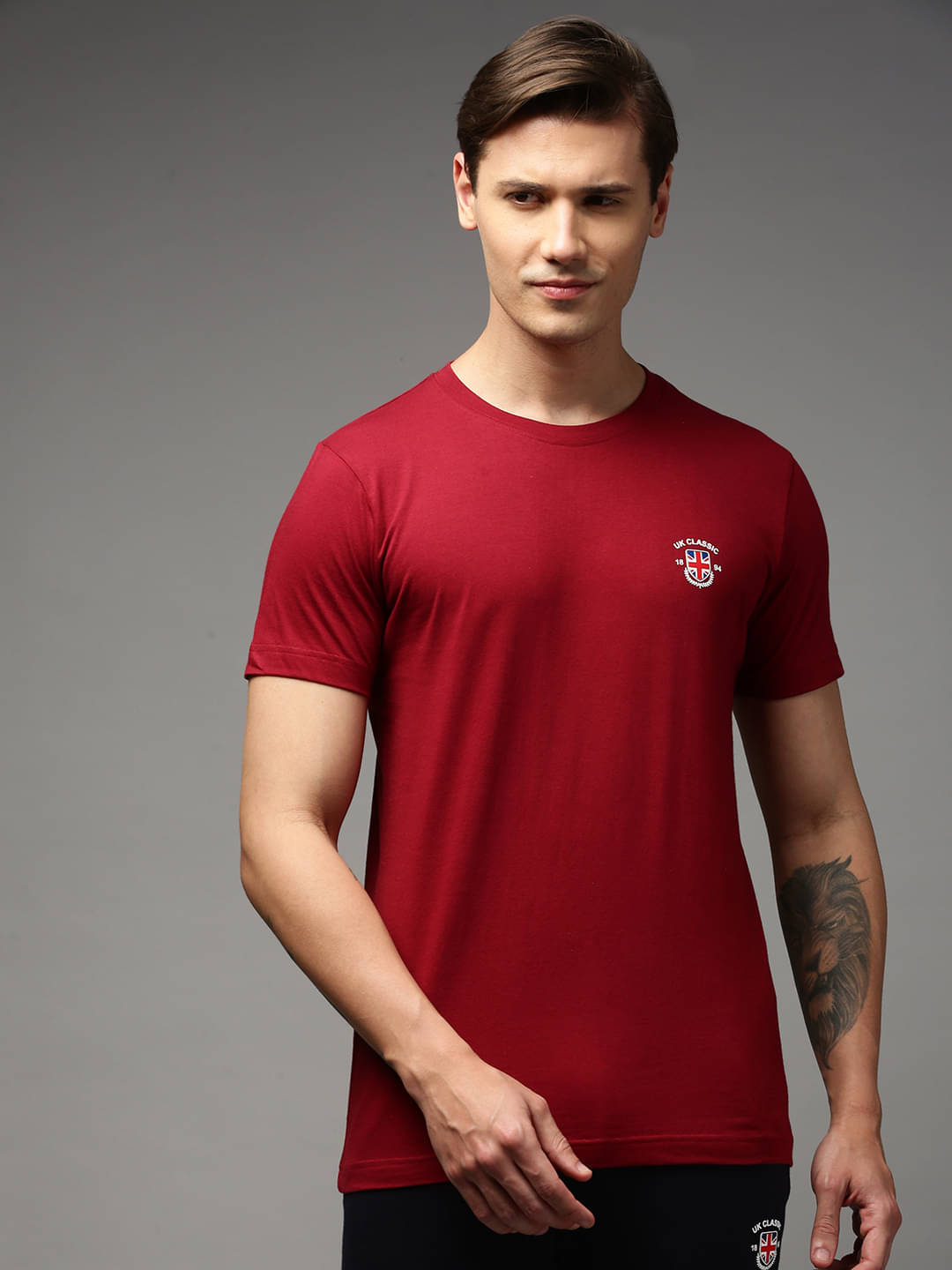 ONN - Maroon 100% Cotton Regular Fit Men's T-Shirt ( Pack of 1 )     			ONN - Maroon 100% Cotton Regular Fit Men's T-Shirt ( Pack of 1 )