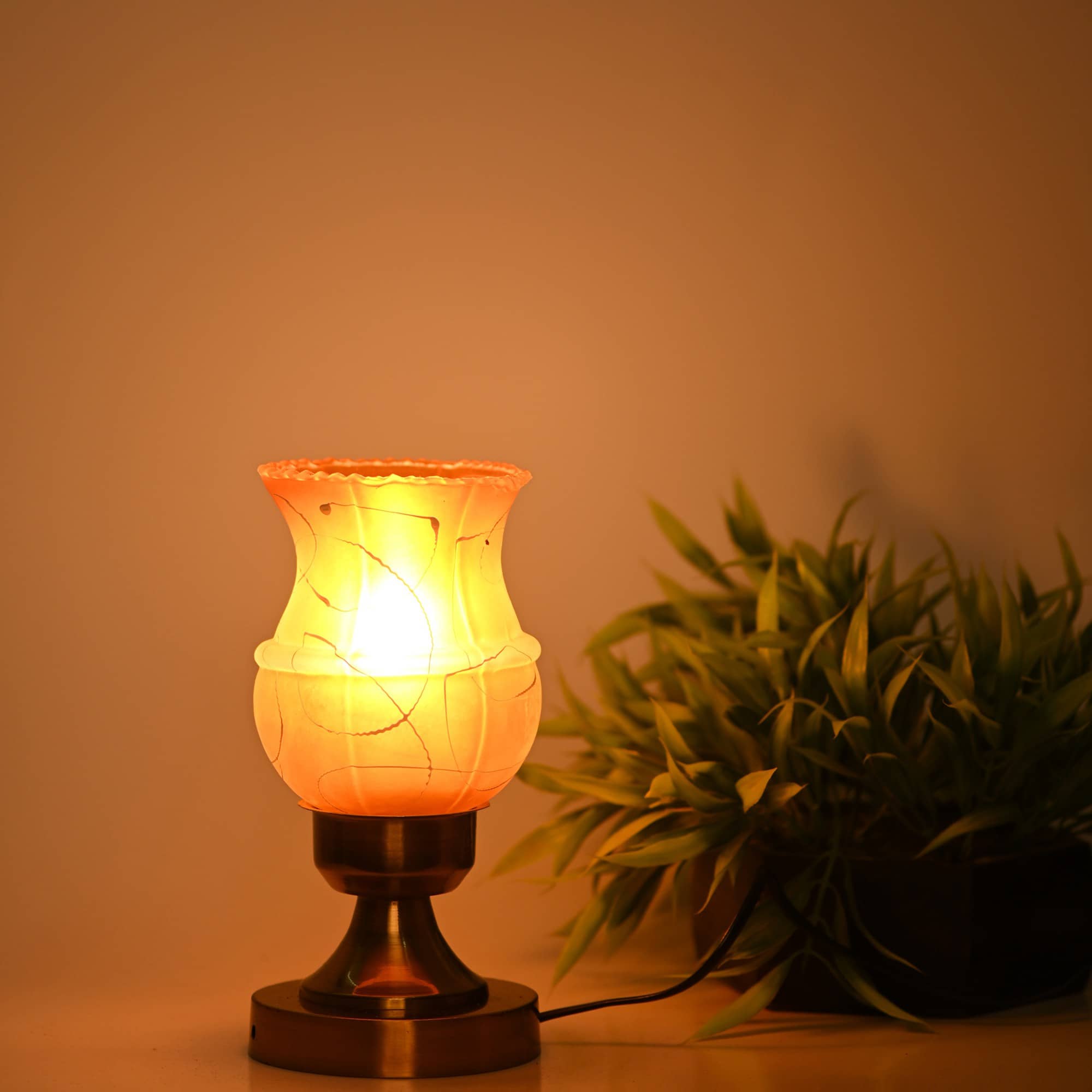 Somil - Multicolor Decorative Table Lamp ( Pack of 1 )
