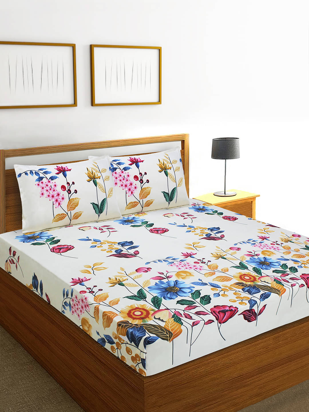     			Home Candy Microfiber Floral Double Bedsheet with 2 Pillow Covers-White