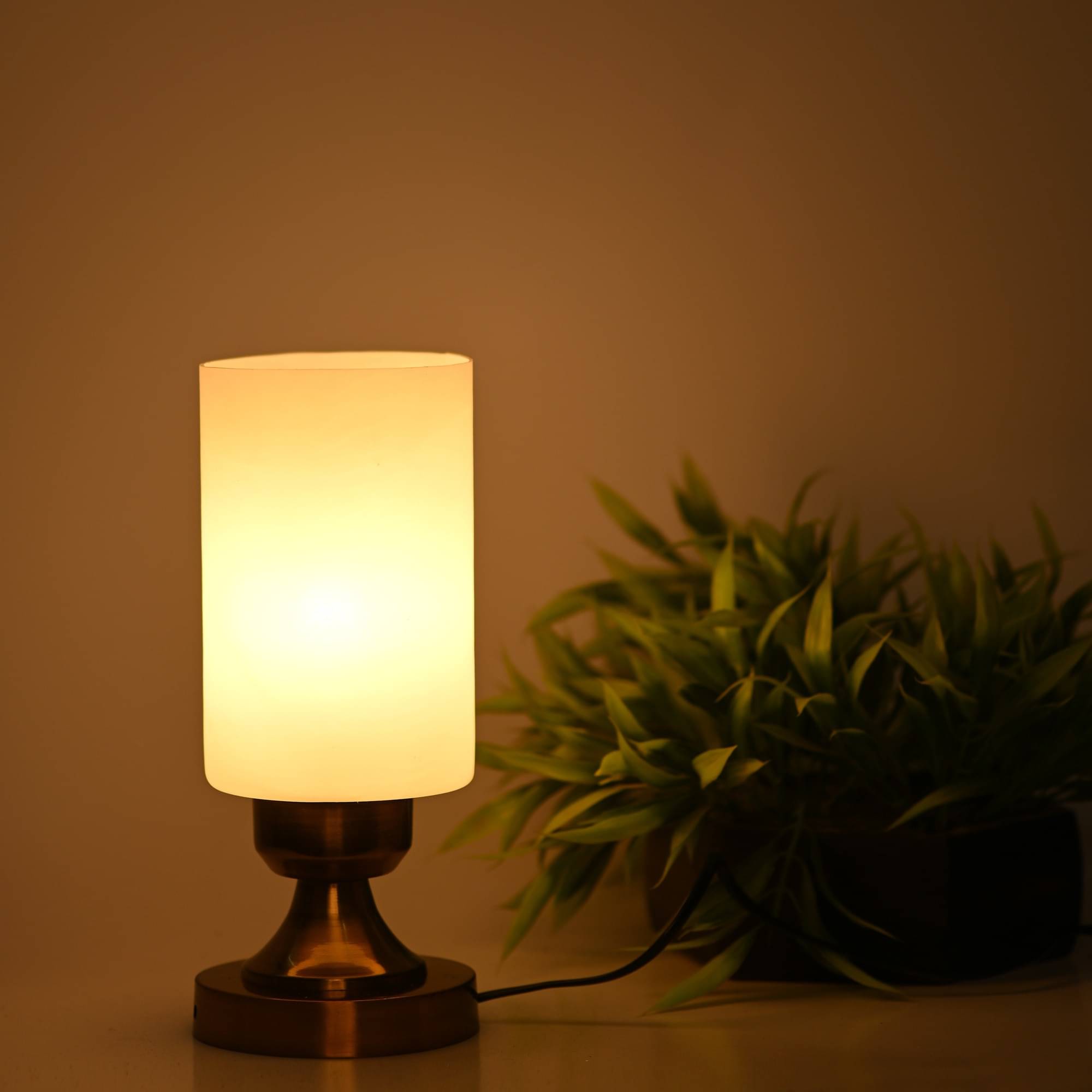     			Somil - White Decorative Table Lamp ( Pack of 1 )