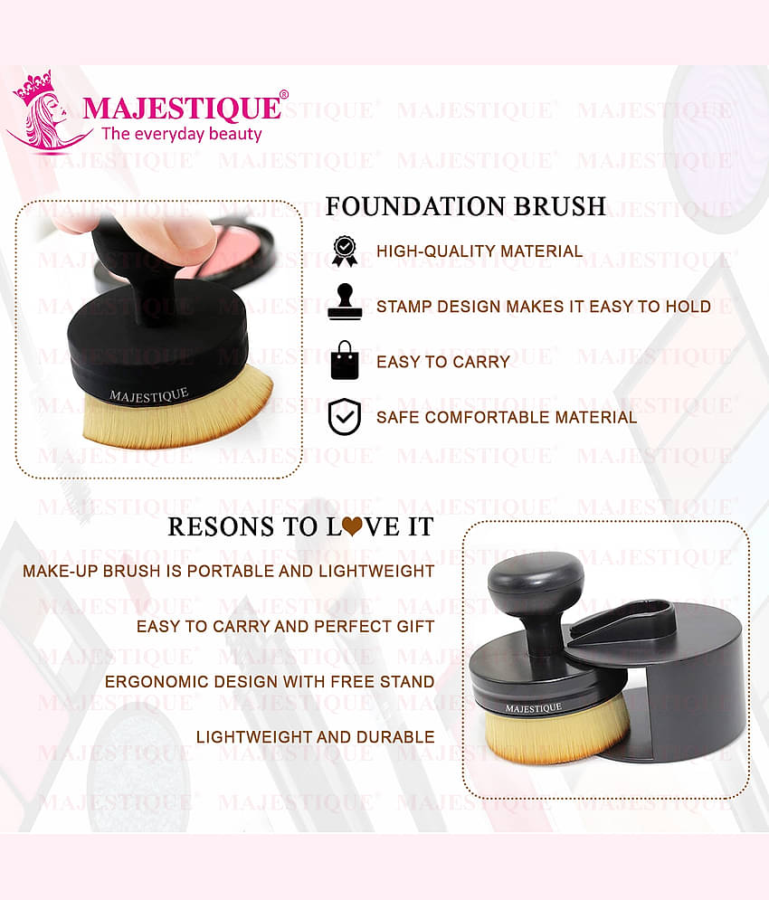 Majestique 1 Pcs Flat Round Shaped, Professional Foundation Blender Brush Portable Cosmetic Brush