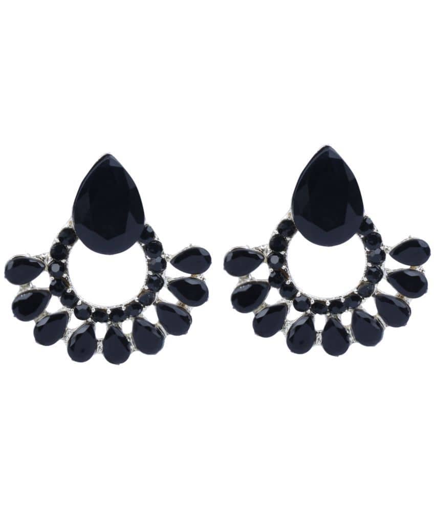 PUJVI - Black Danglers Earrings ( Pack of 1 ) - Earrings | Buy online on ZillyBuy