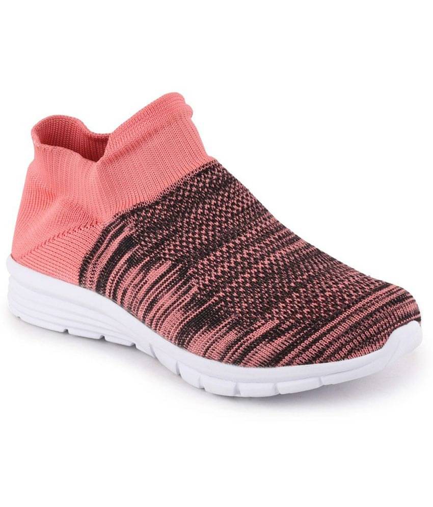     			Fausto - Coral Women's Gym Shoes