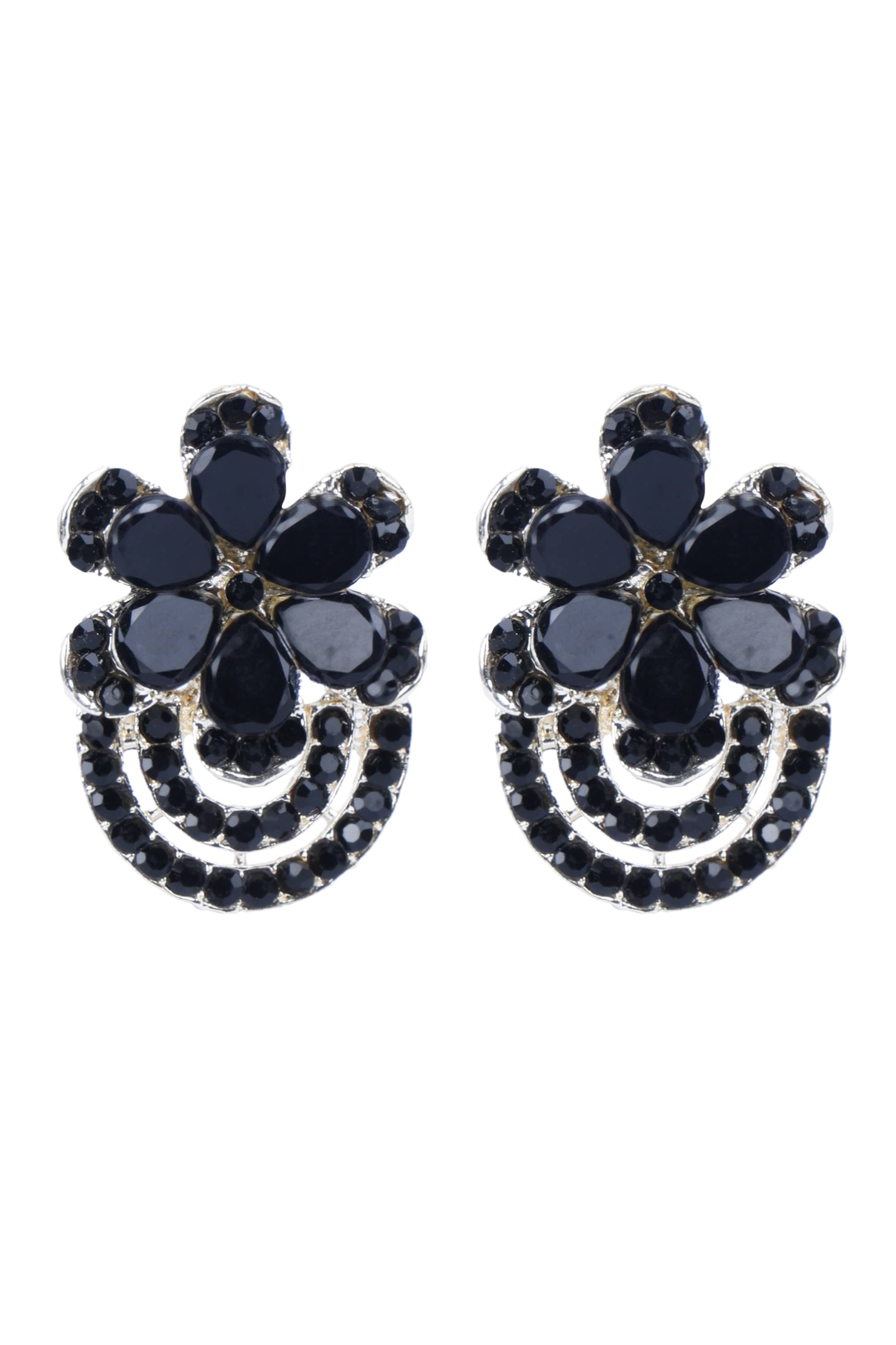     			PUJVI - Black Stud Earrings ( Pack of 1 )