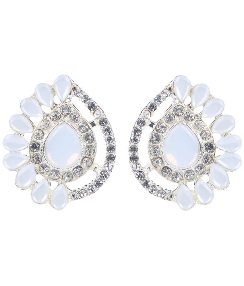     			PUJVI - White Stud Earrings ( Pack of 1 )