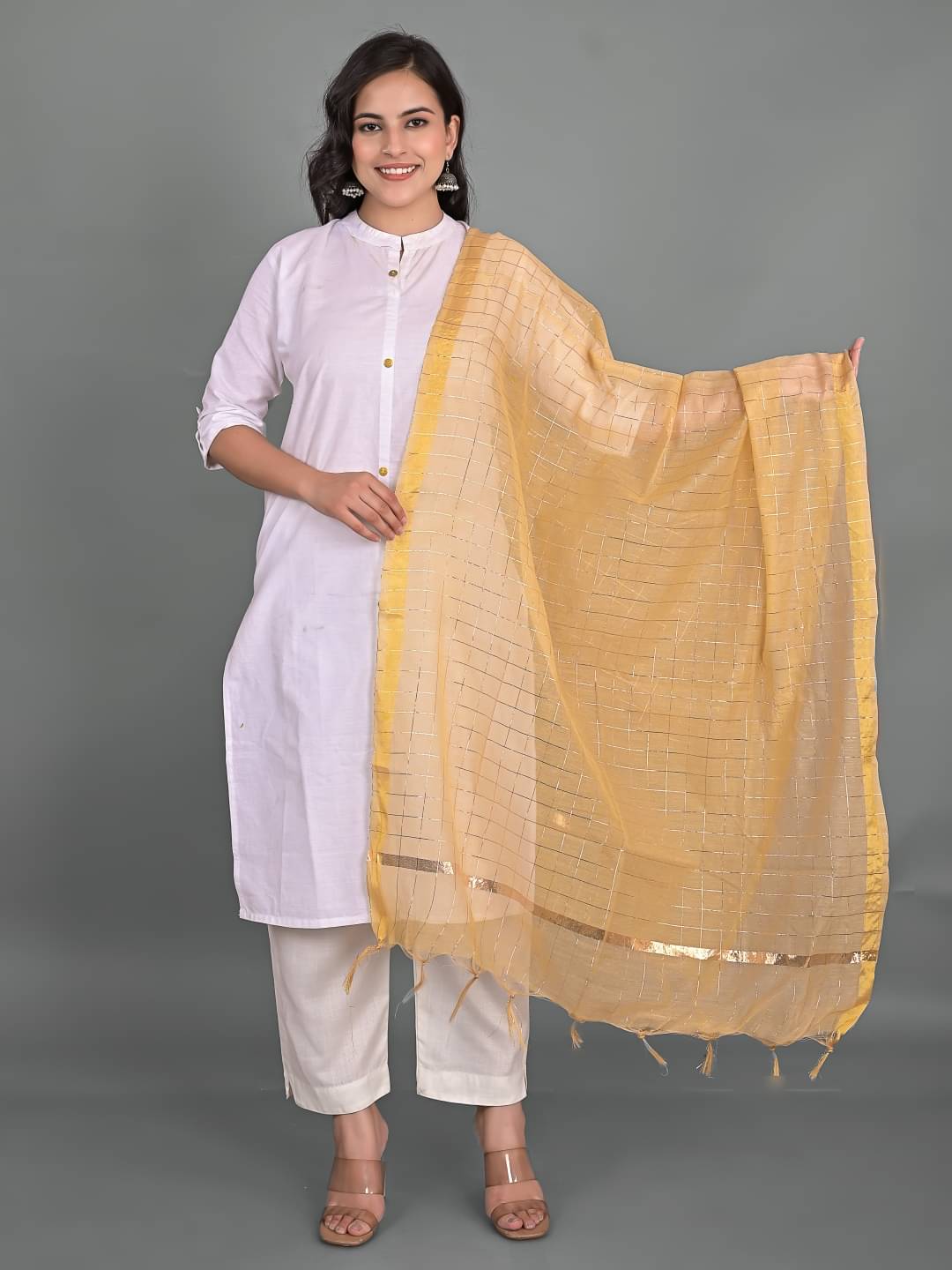 Apratim - Gold Chanderi Women's Dupatta - ( Pack of 1 )     			Apratim - Gold Chanderi Women's Dupatta - ( Pack of 1 )