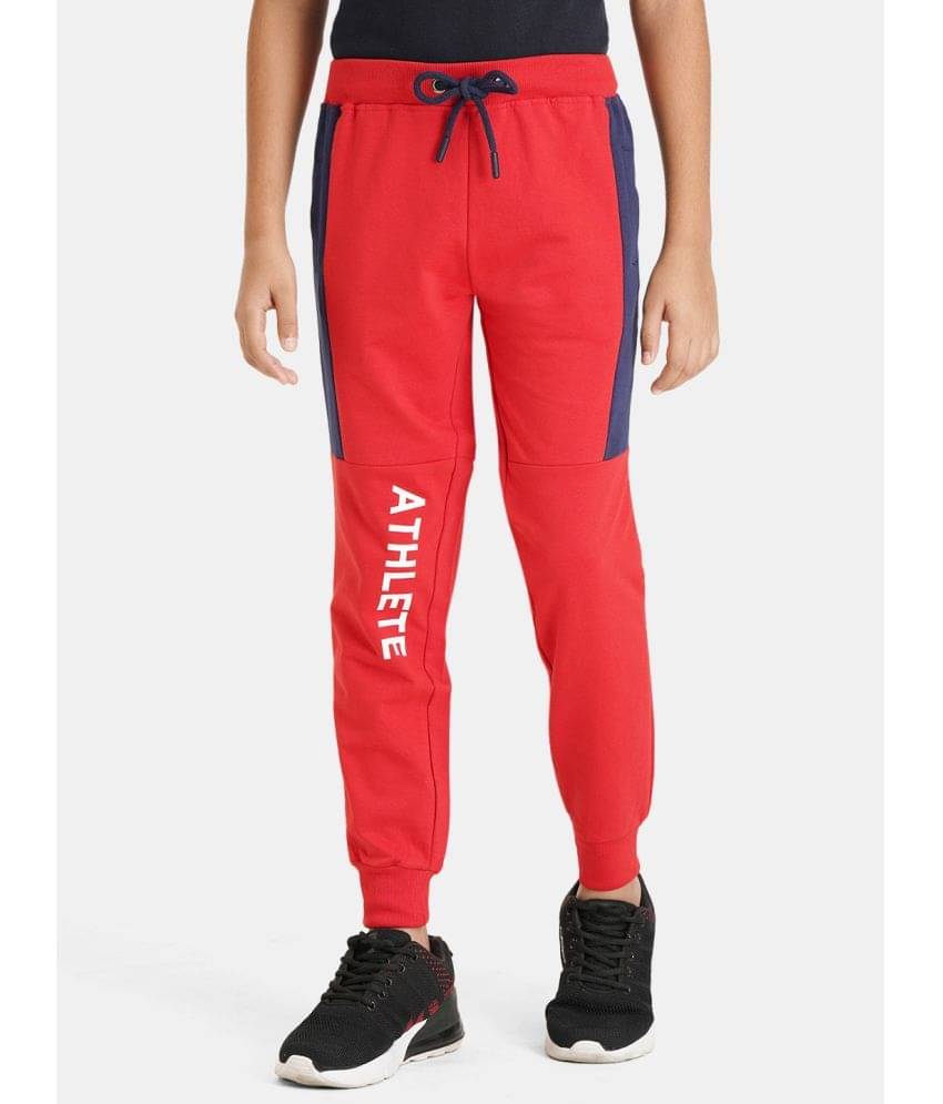     			Urbano Juniors Pack of 1 Boys Cotton Blend Trackpant ( Red )