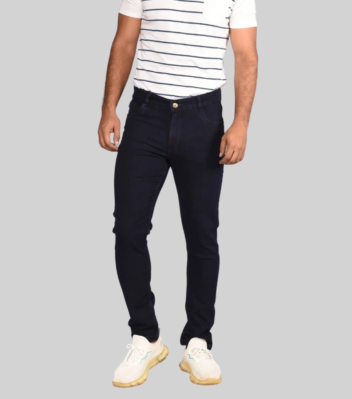 Aflash - Black Denim Slim Fit Men's Jeans ( Pack of 1 )     			Aflash - Black Denim Slim Fit Men's Jeans ( Pack of 1 )