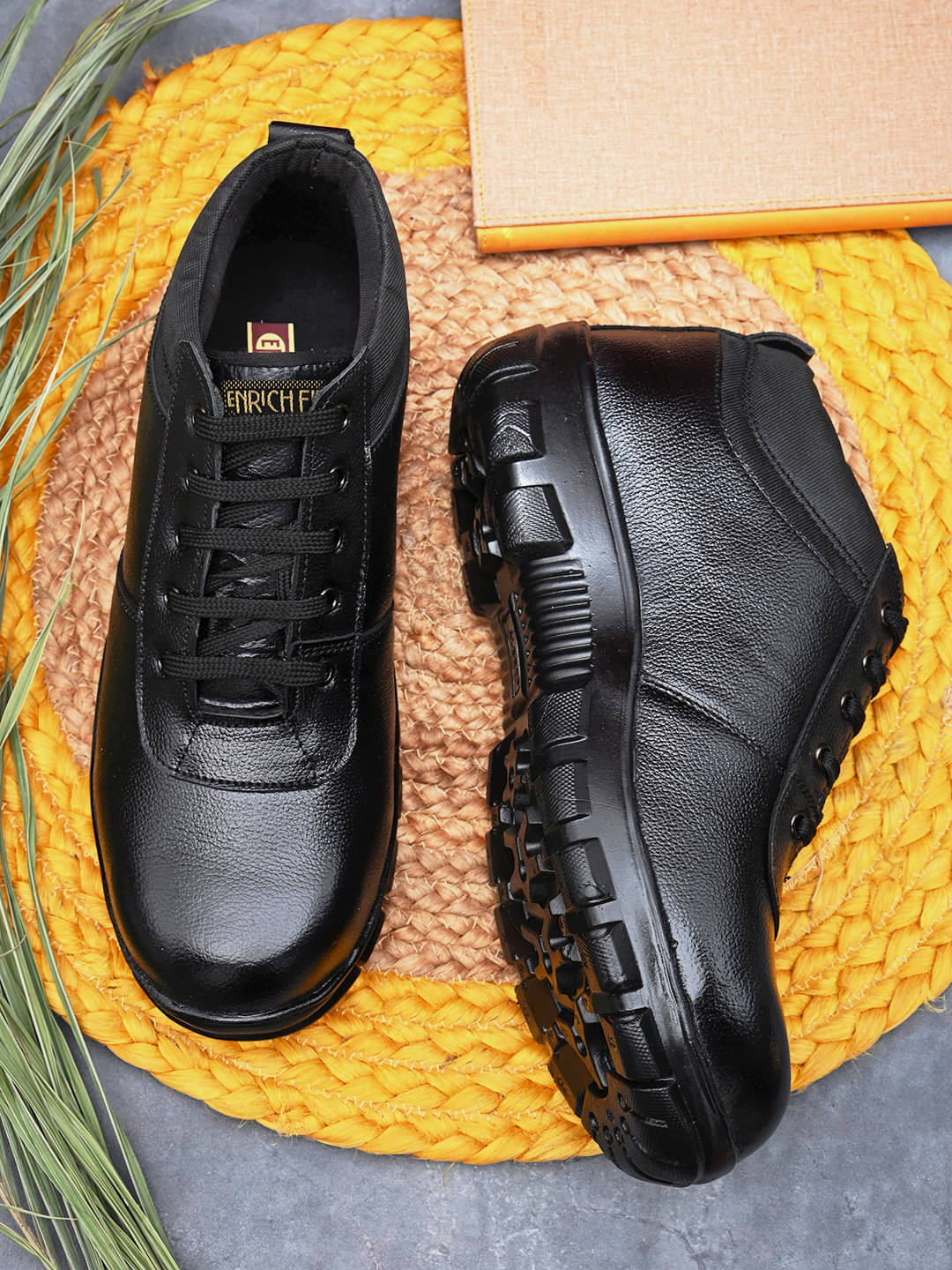     			Enrich Field High Ankle Black Safety Shoes