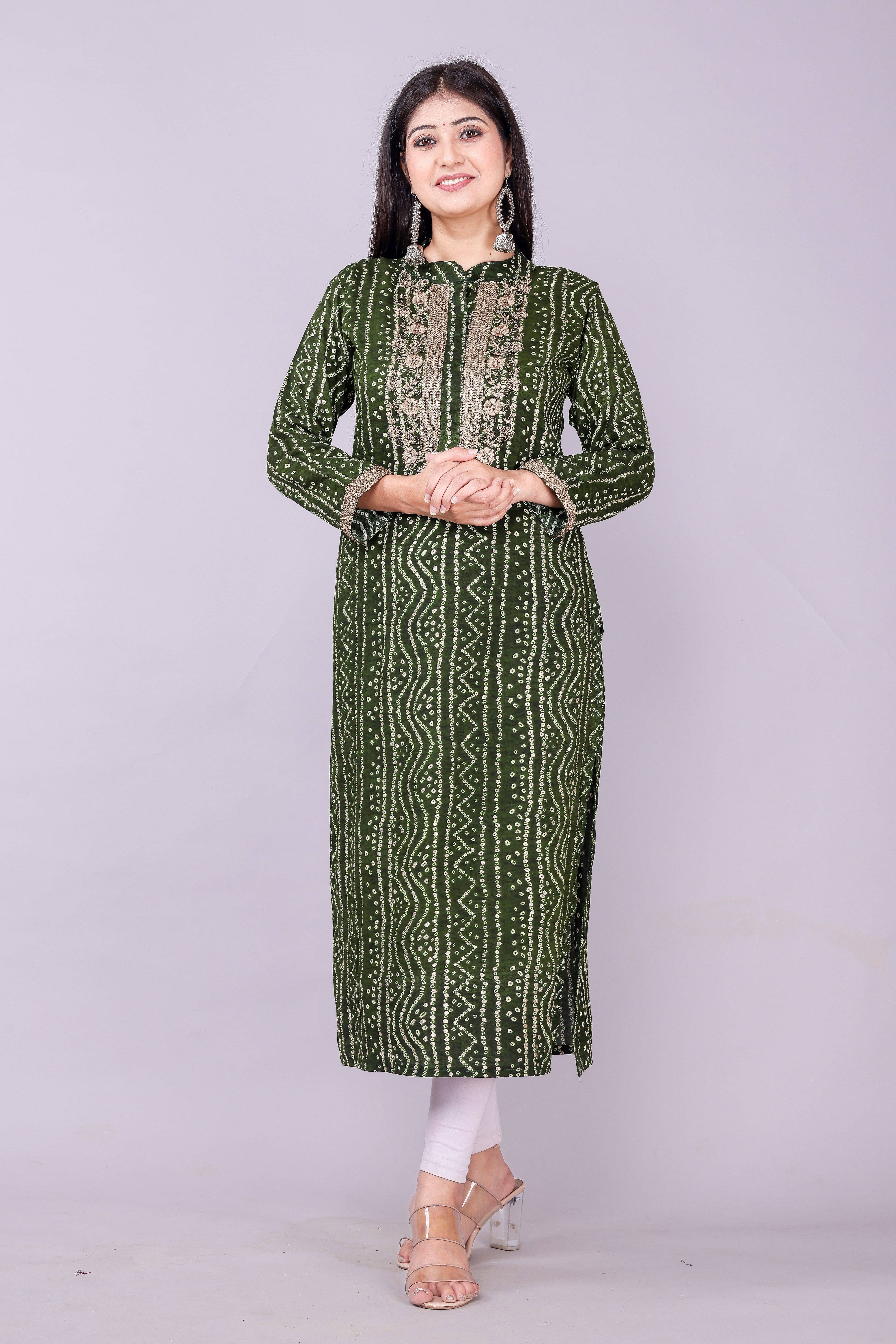     			UB WOLF - Green Rayon Women's Straight Kurti ( Pack of 1 )
